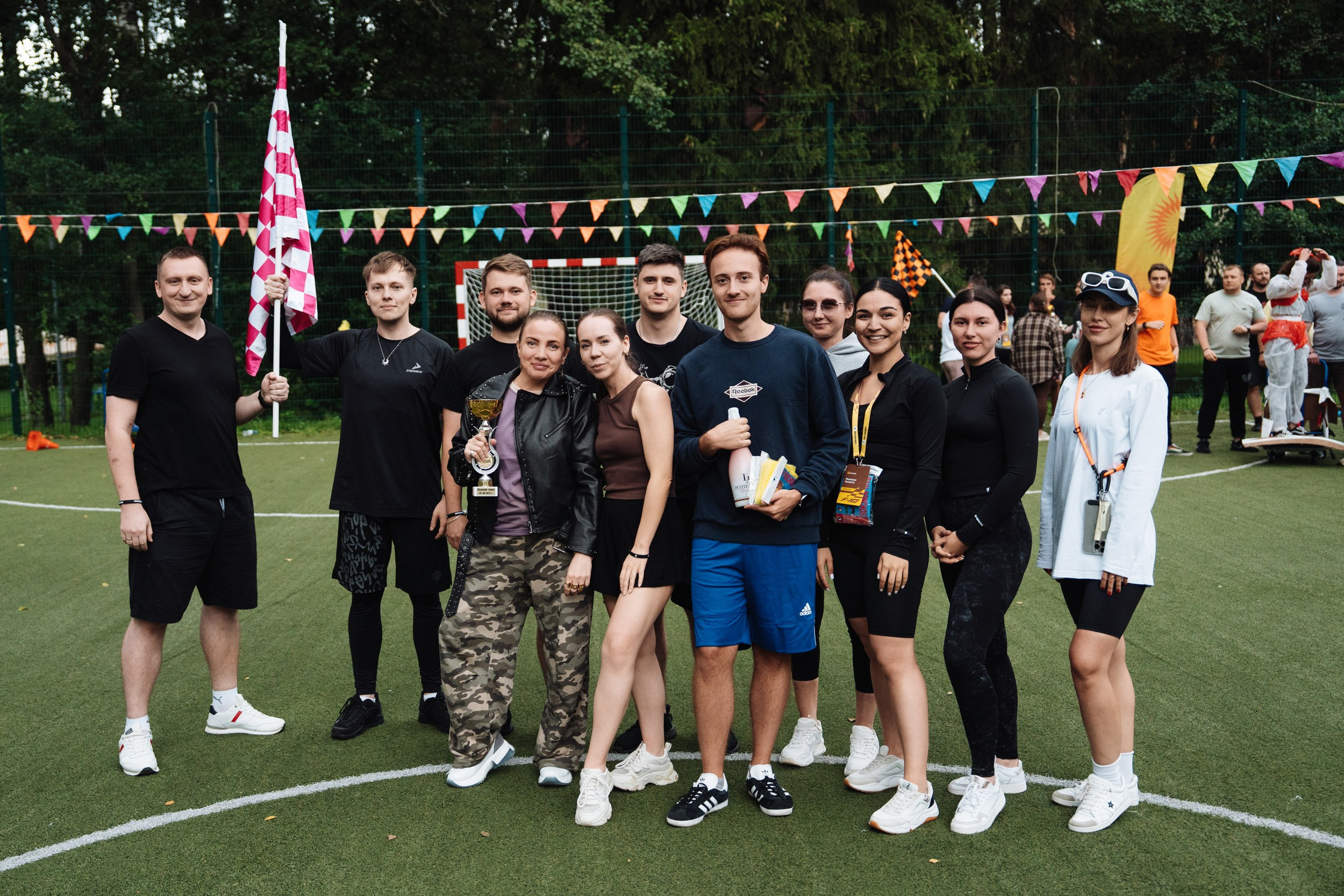 Summer corporate. Рекламный фотограф Москва — рекламная и бренд-съёмка | Polyakov