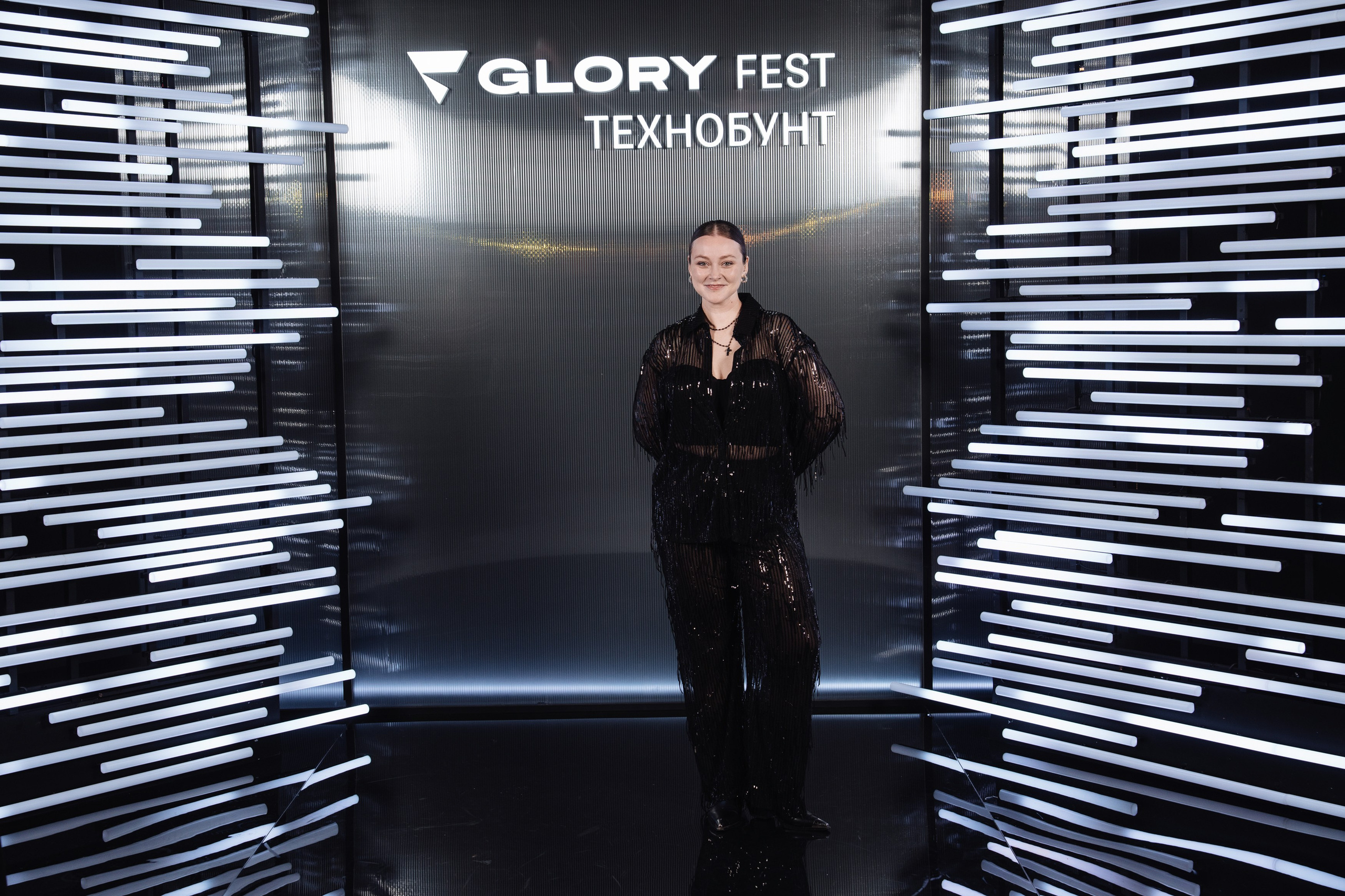 Glory 2025. Рекламный фотограф Москва — рекламная и бренд-съёмка | Polyakov