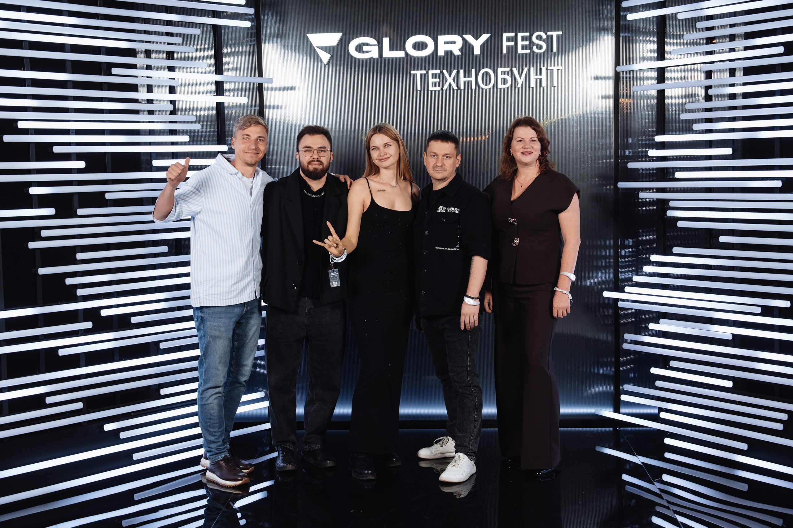 Glory 2025. Рекламный фотограф Москва — рекламная и бренд-съёмка | Polyakov