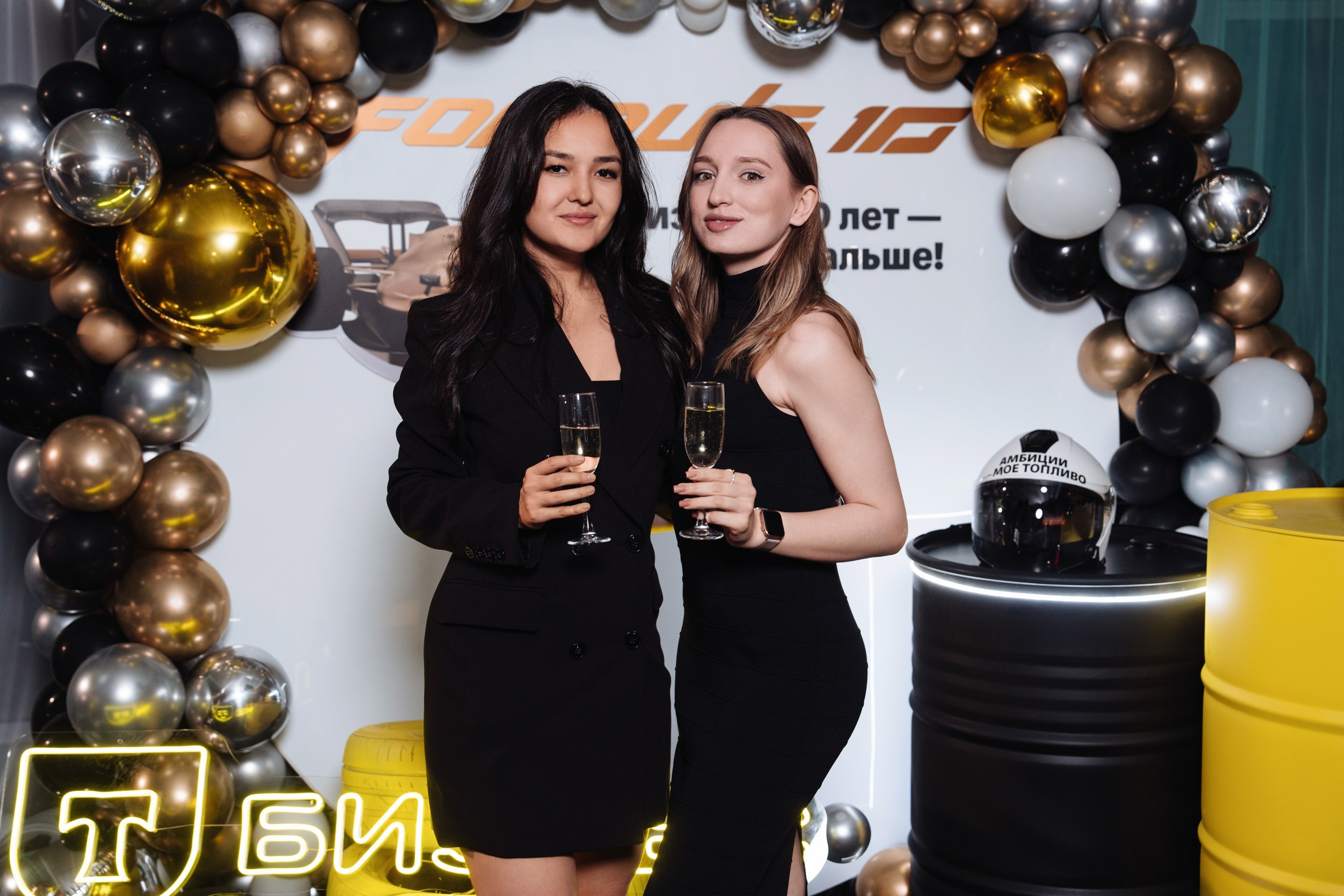 Summer corporate. Рекламный фотограф Москва — рекламная и бренд-съёмка | Polyakov