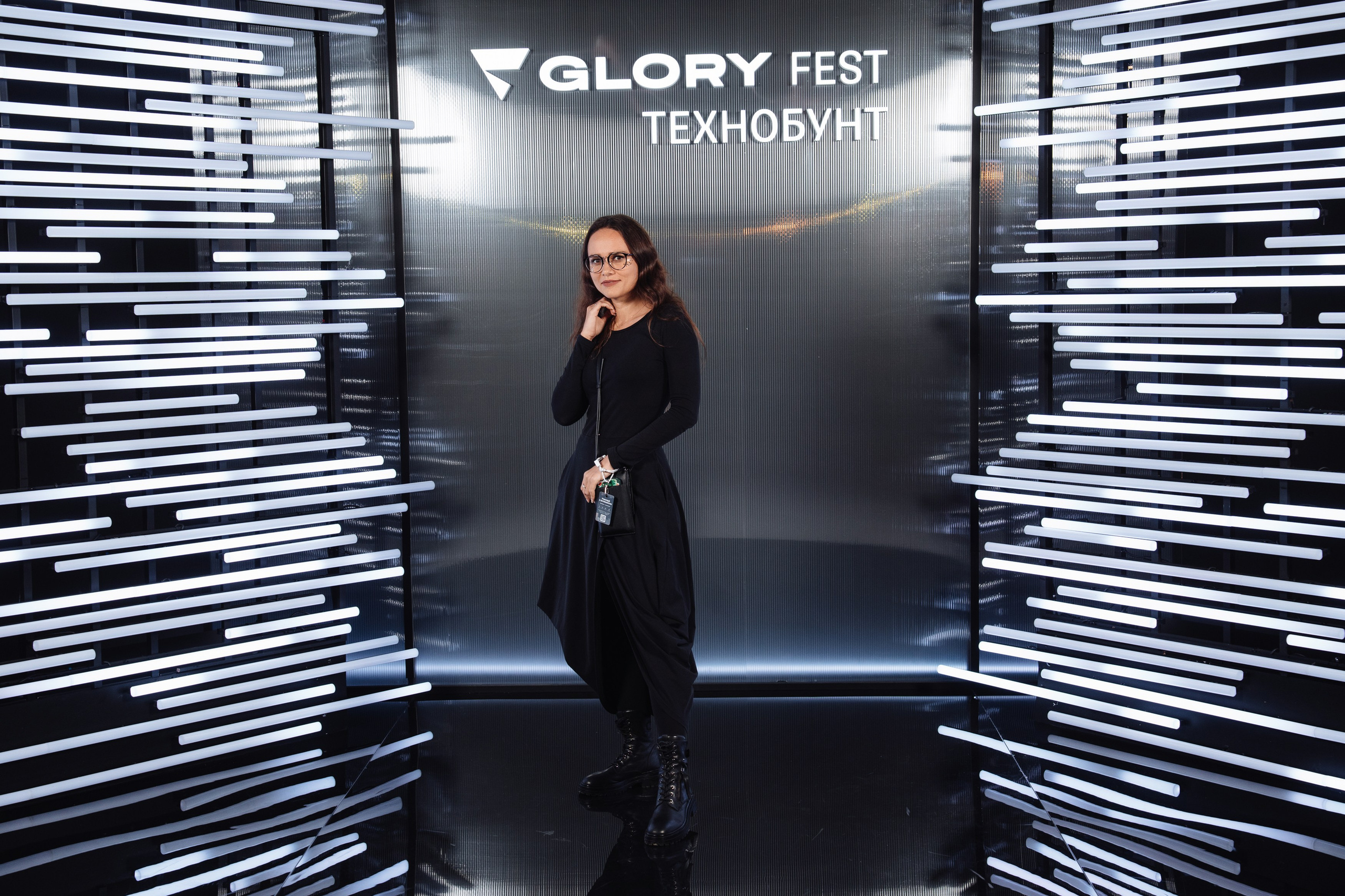 Glory 2025. Рекламный фотограф Москва — рекламная и бренд-съёмка | Polyakov