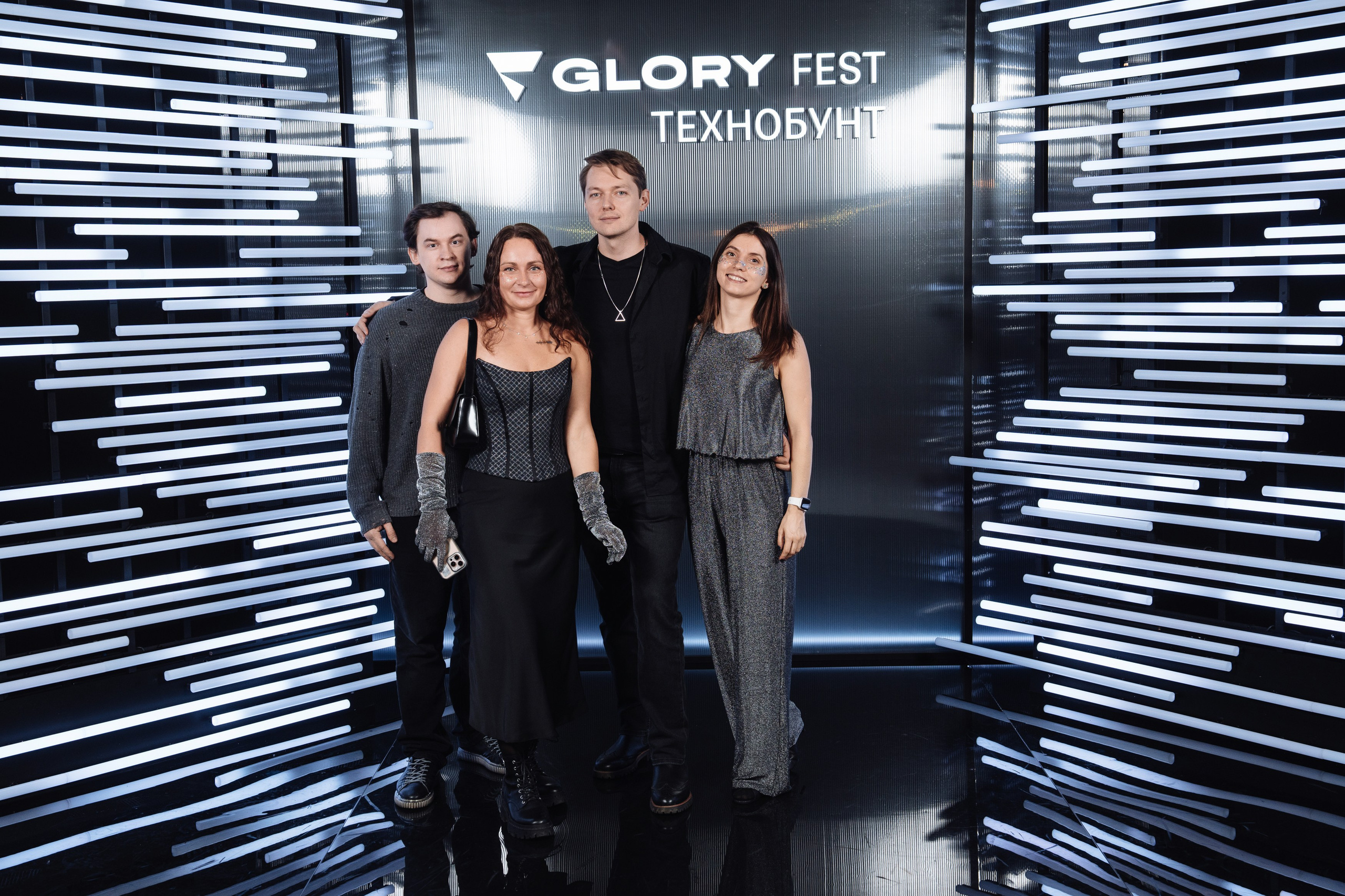Glory 2025. Рекламный фотограф Москва — рекламная и бренд-съёмка | Polyakov