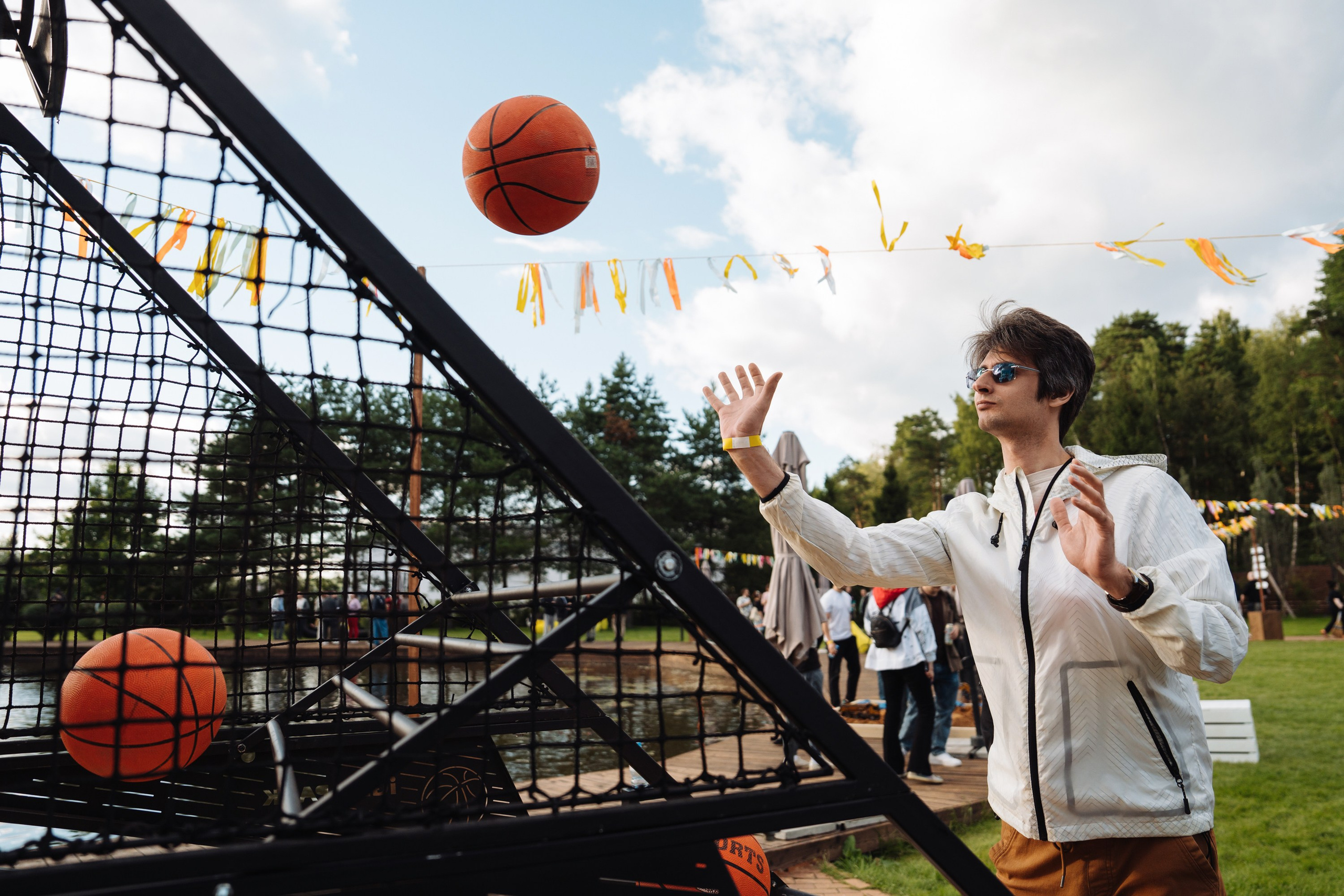 Summer corporate. Рекламный фотограф Москва — рекламная и бренд-съёмка | Polyakov