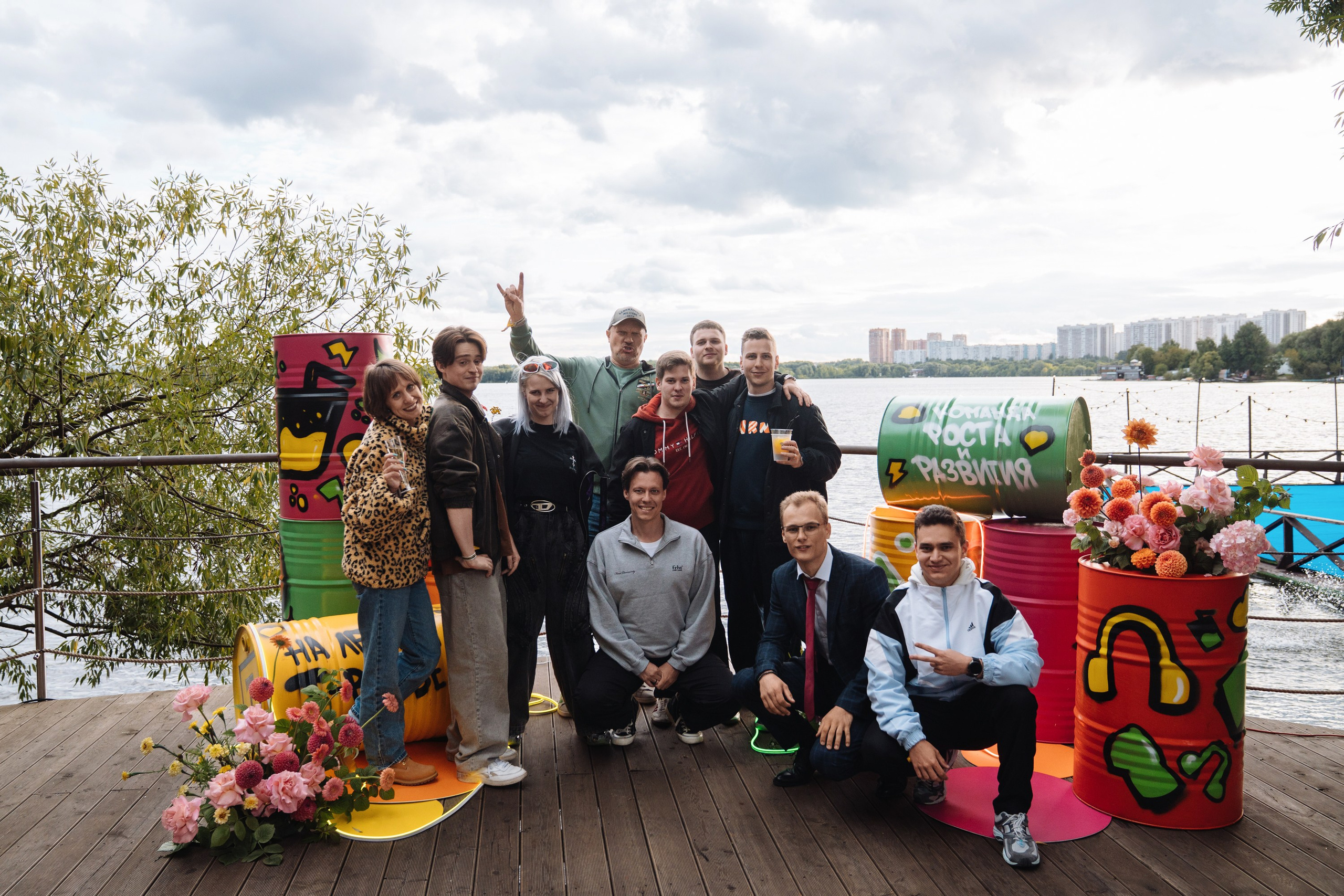 Корпоратив команды роста и развития. Рекламный фотограф Москва — рекламная и бренд-съёмка | Polyakov