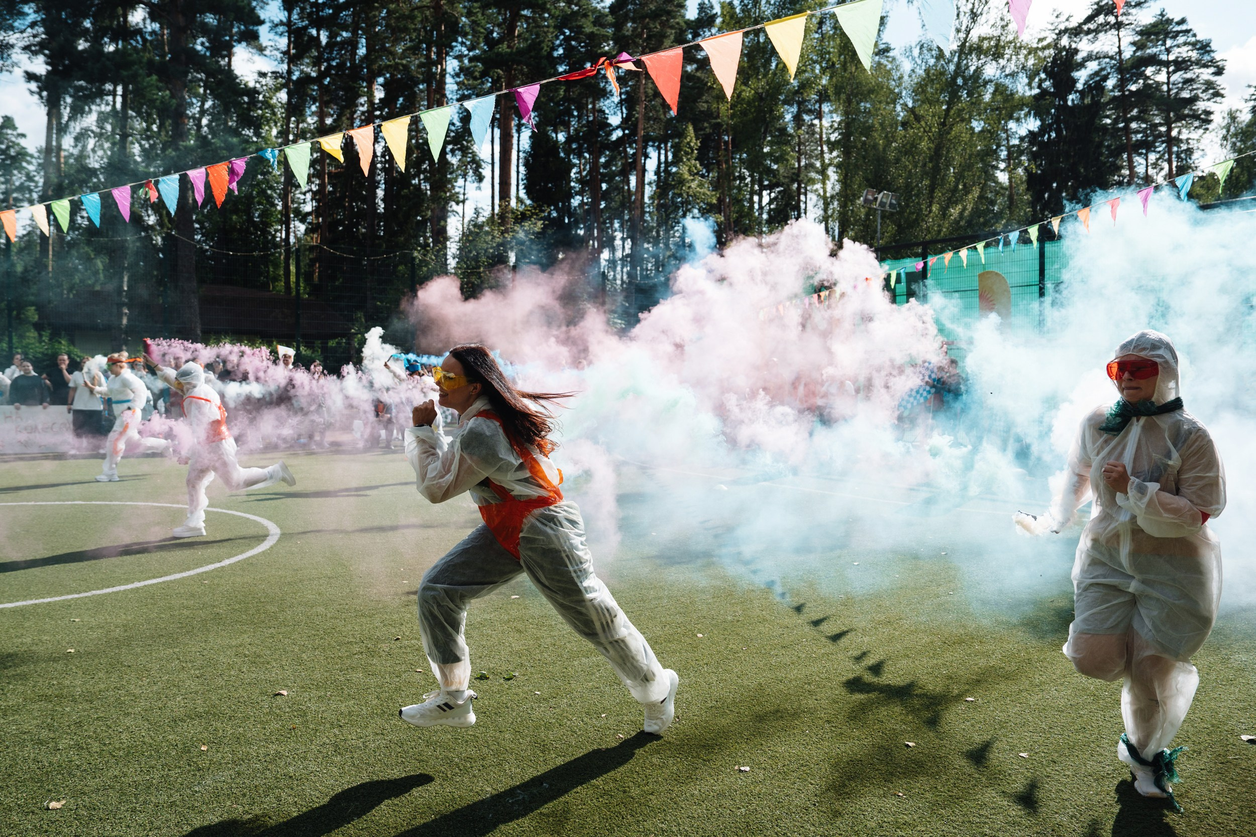 Summer corporate. Рекламный фотограф Москва — рекламная и бренд-съёмка | Polyakov