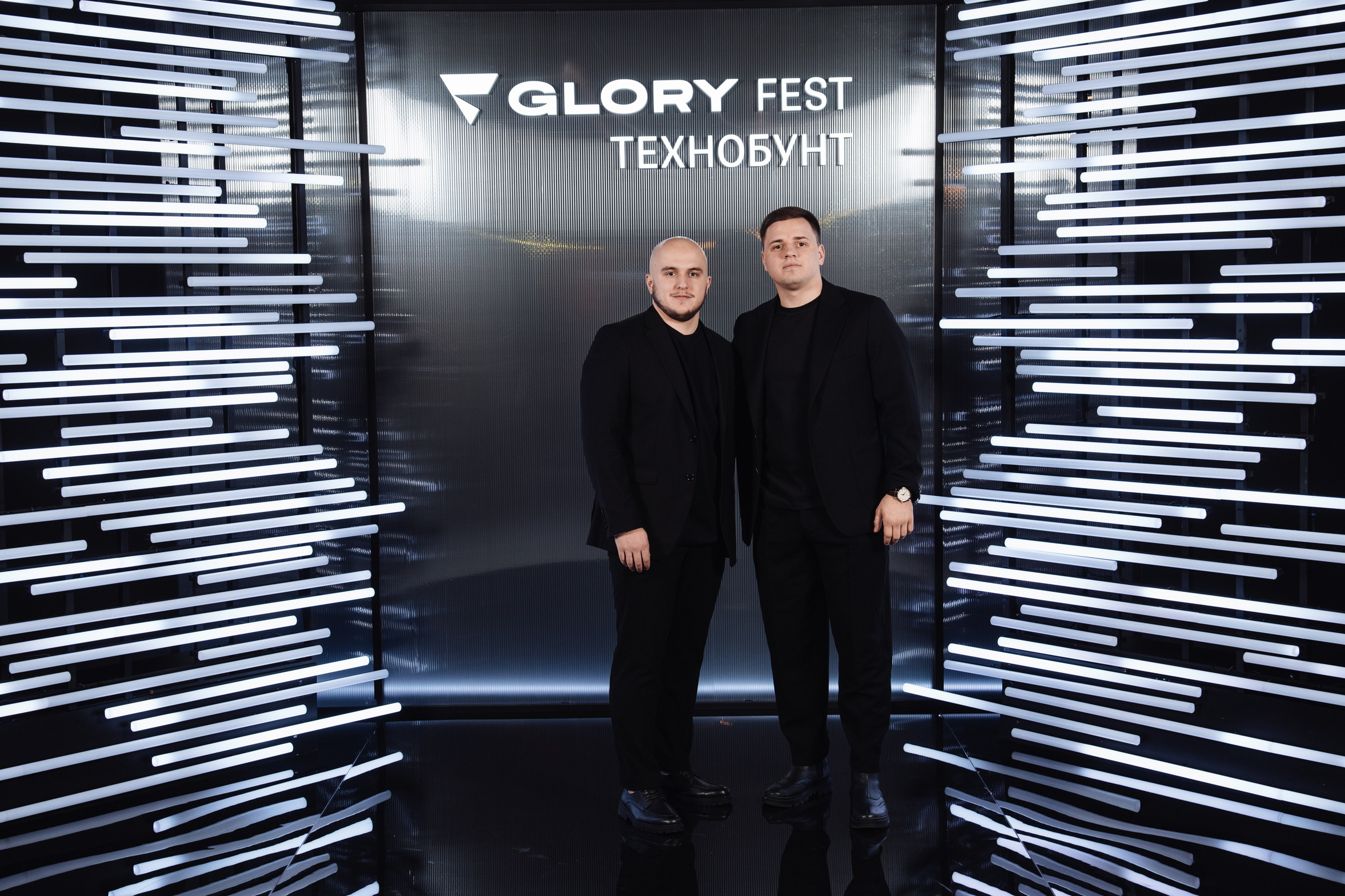 Glory 2025. Рекламный фотограф Москва — рекламная и бренд-съёмка | Polyakov