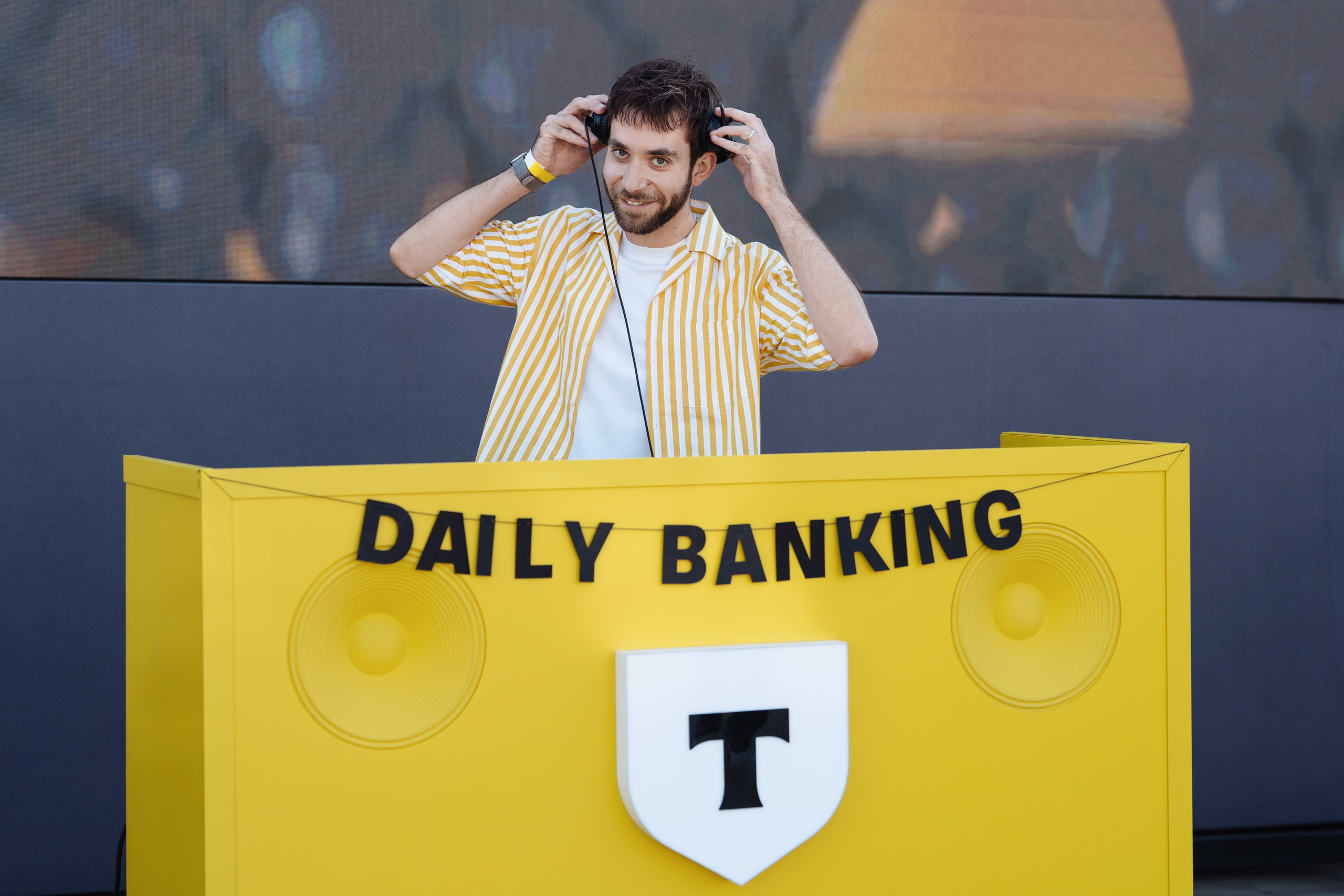 Daily Banking. Рекламный фотограф Москва — рекламная и бренд-съёмка | Polyakov
