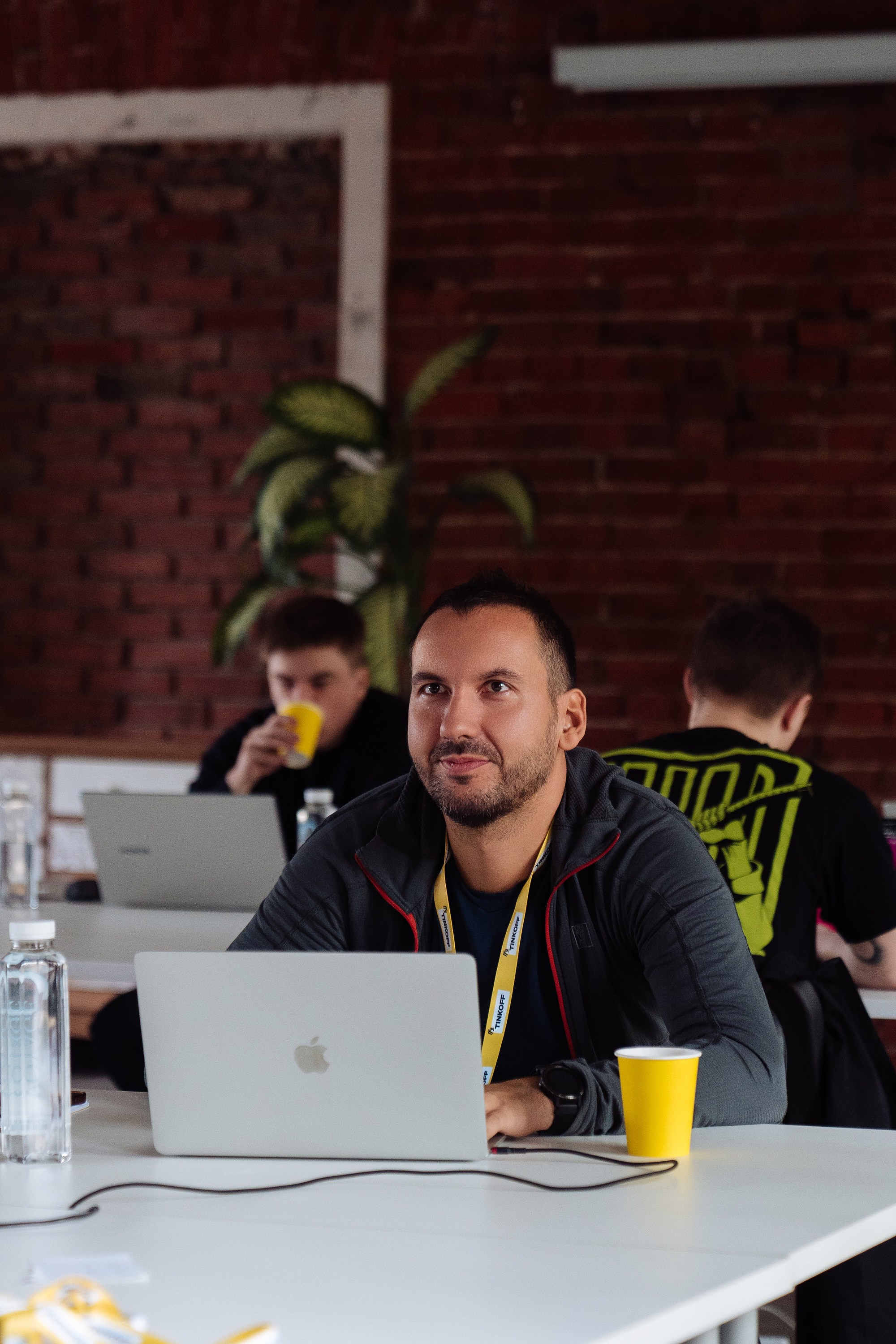 Tinkoff Solution Club. Рекламный фотограф Москва — рекламная и бренд-съёмка | Polyakov