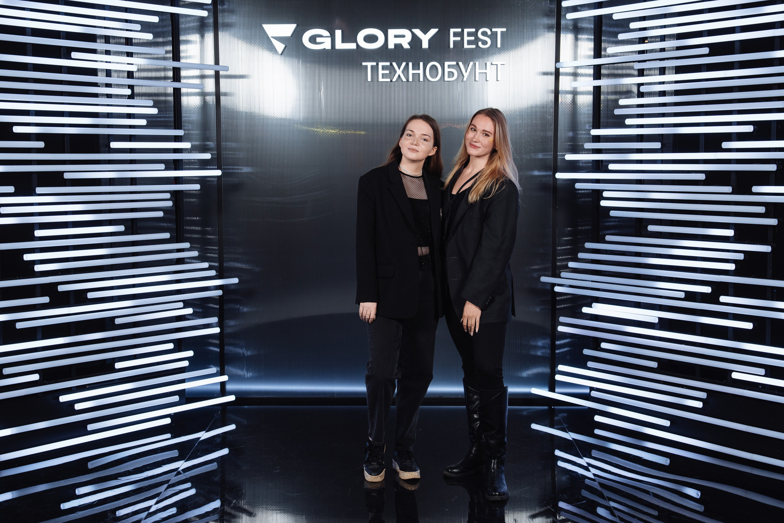 Glory 2025. Рекламный фотограф Москва — рекламная и бренд-съёмка | Polyakov