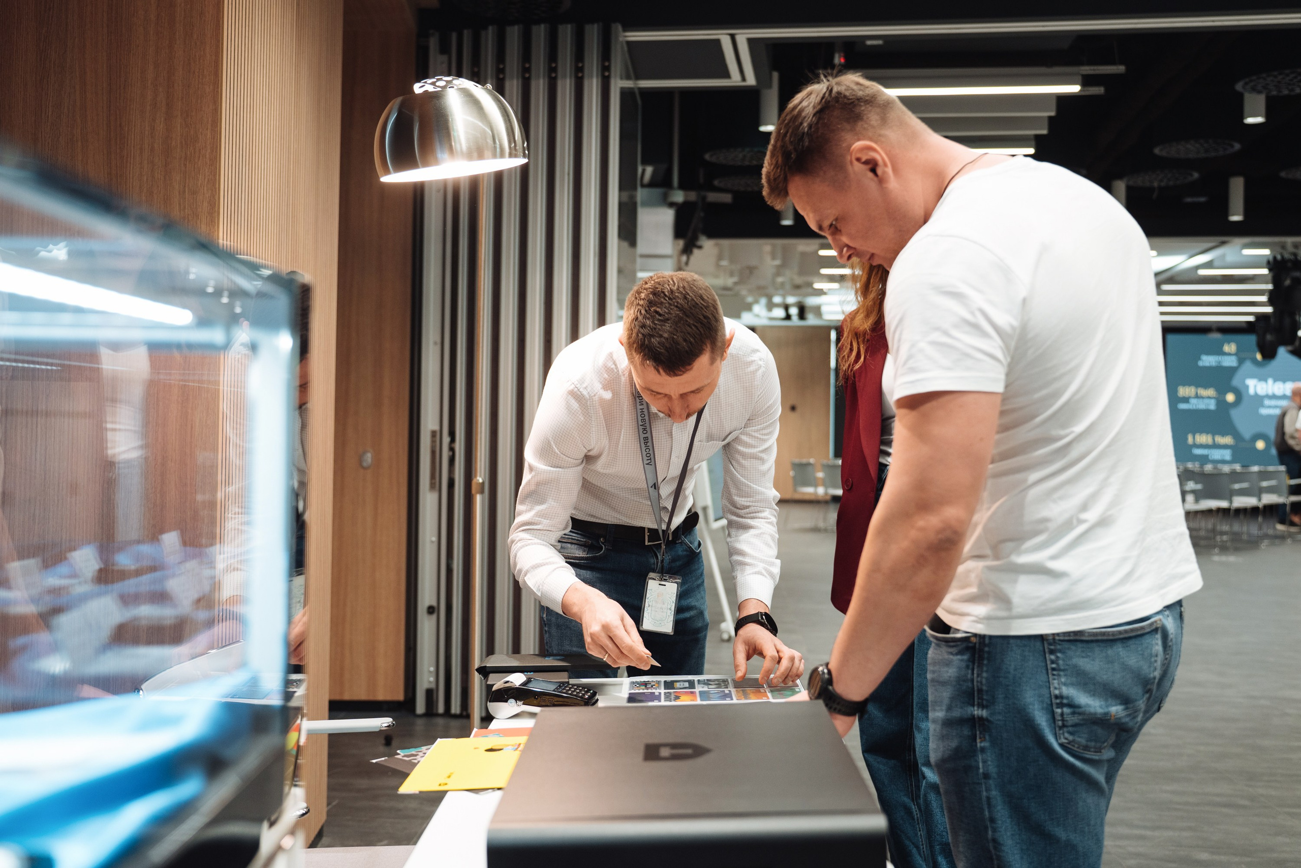 Sales day 2025. Рекламный фотограф Москва — рекламная и бренд-съёмка | Polyakov