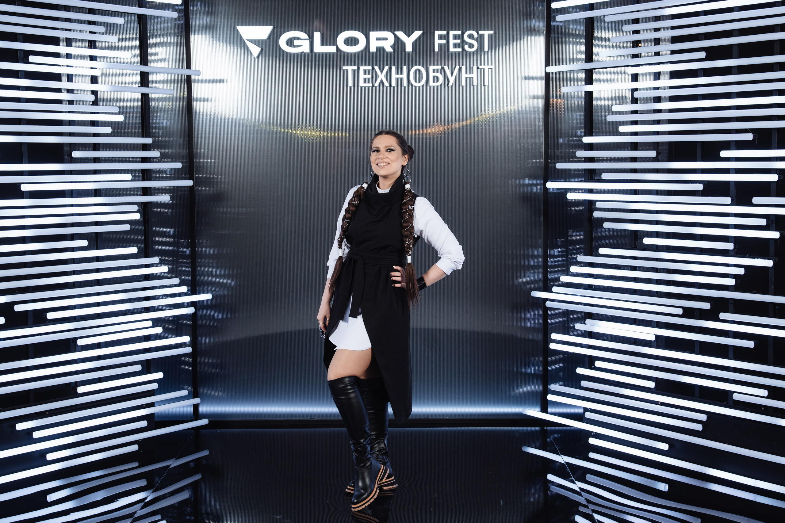Glory 2025. Рекламный фотограф Москва — рекламная и бренд-съёмка | Polyakov