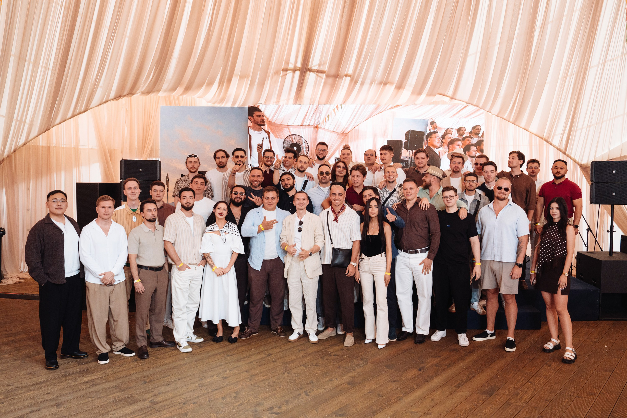 Summer corporate. Рекламный фотограф Москва — рекламная и бренд-съёмка | Polyakov
