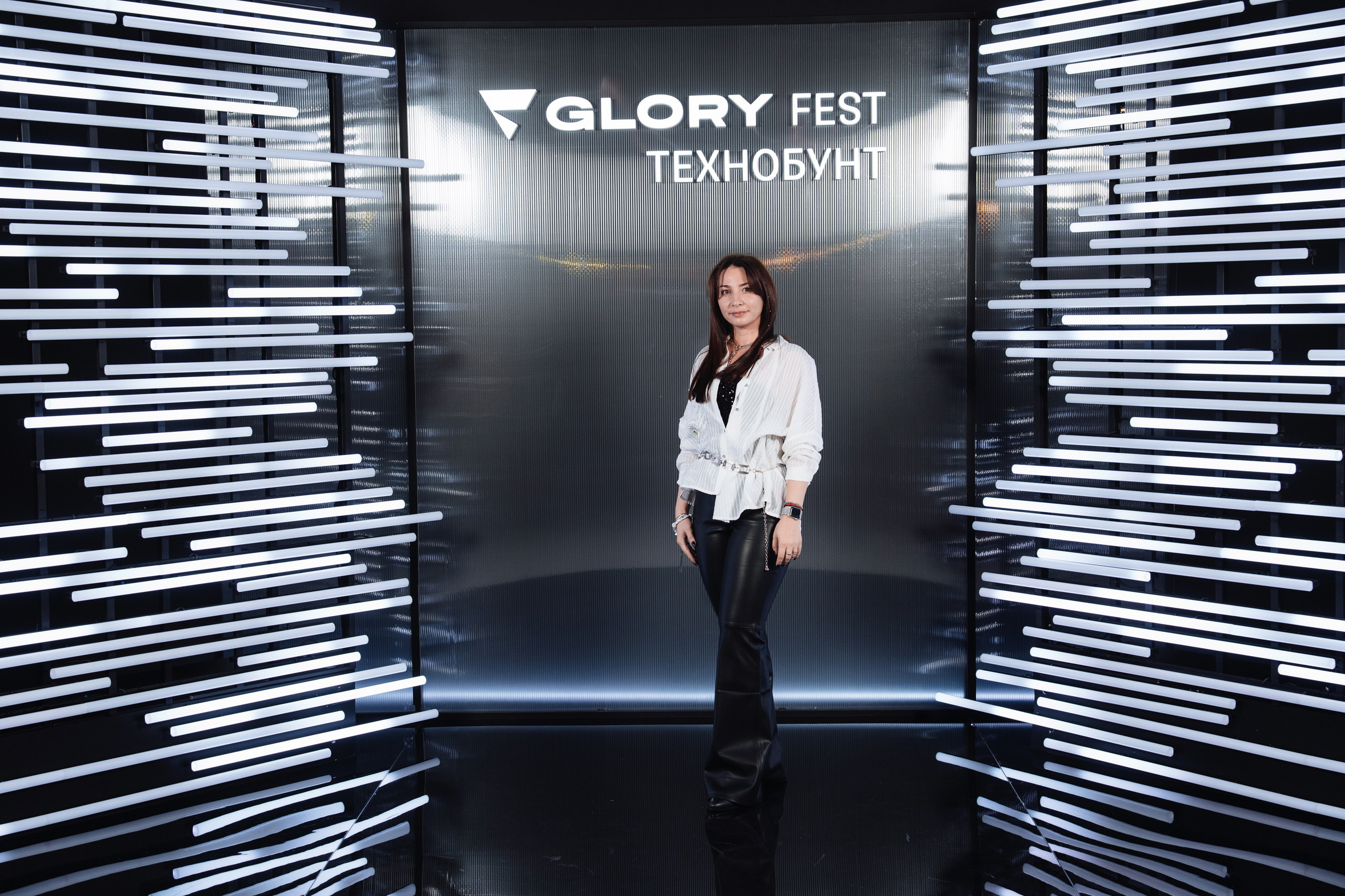 Glory 2025. Рекламный фотограф Москва — рекламная и бренд-съёмка | Polyakov
