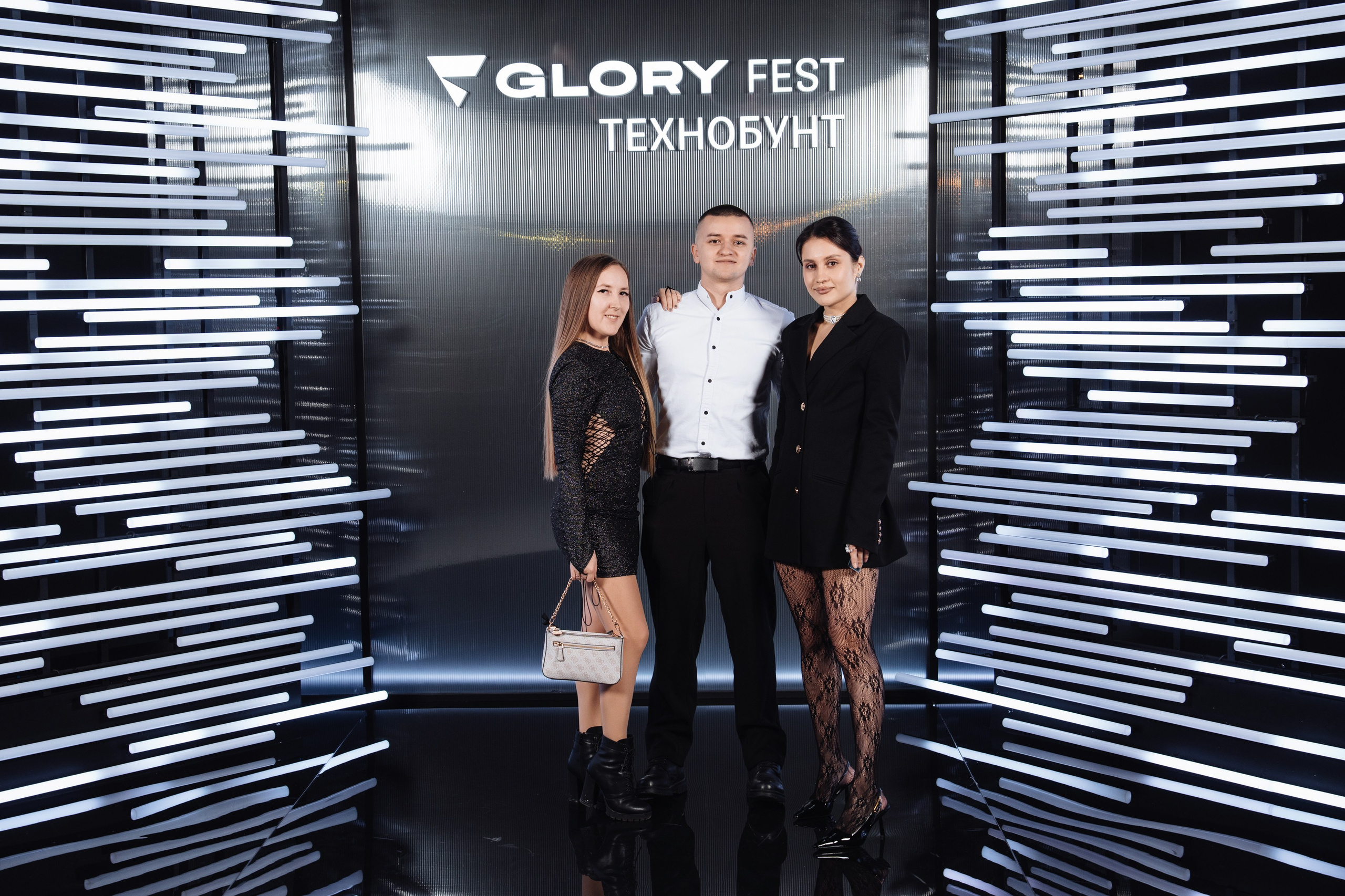 Glory 2025. Рекламный фотограф Москва — рекламная и бренд-съёмка | Polyakov