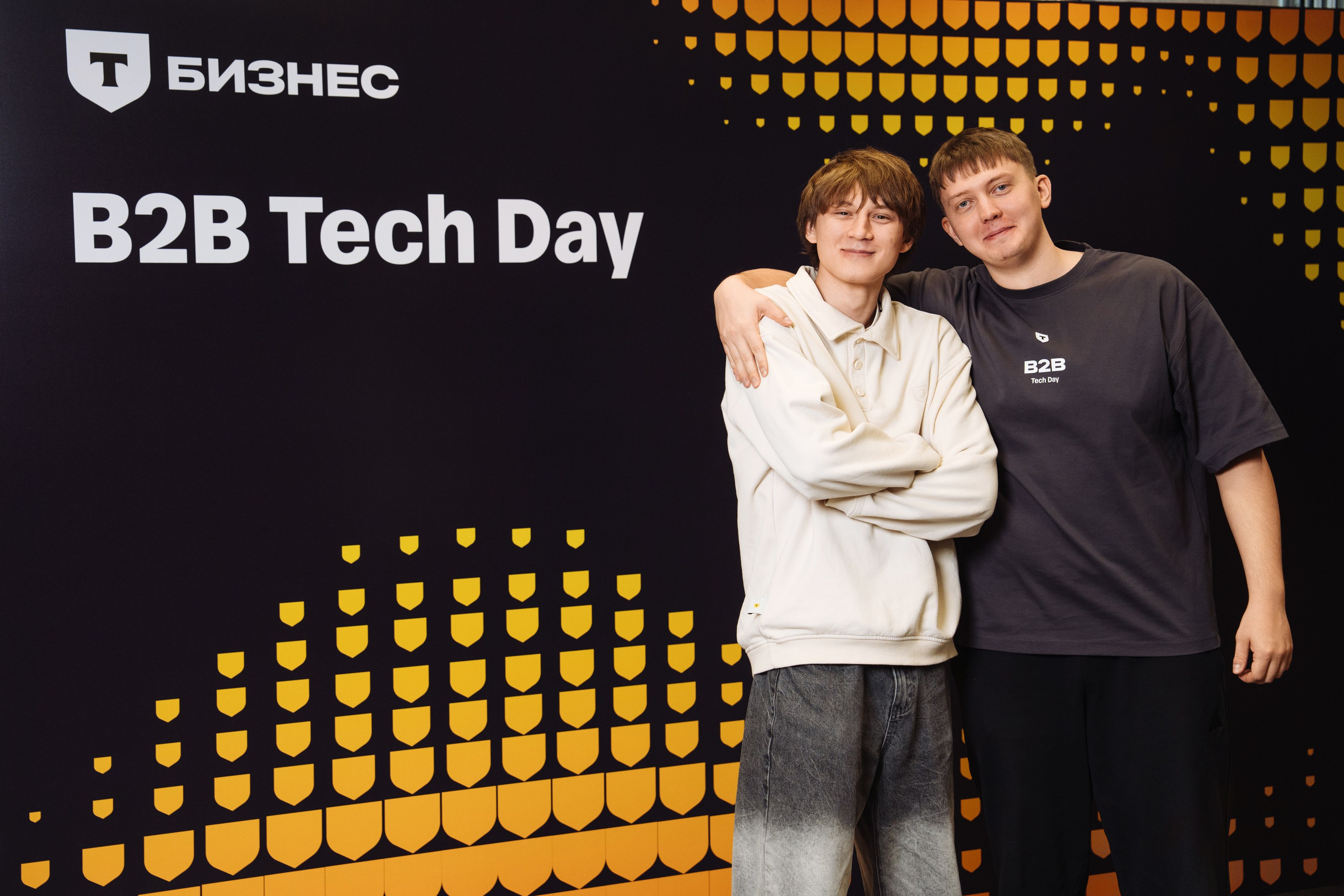 B2B Tech Day. Рекламный фотограф Москва — рекламная и бренд-съёмка | Polyakov