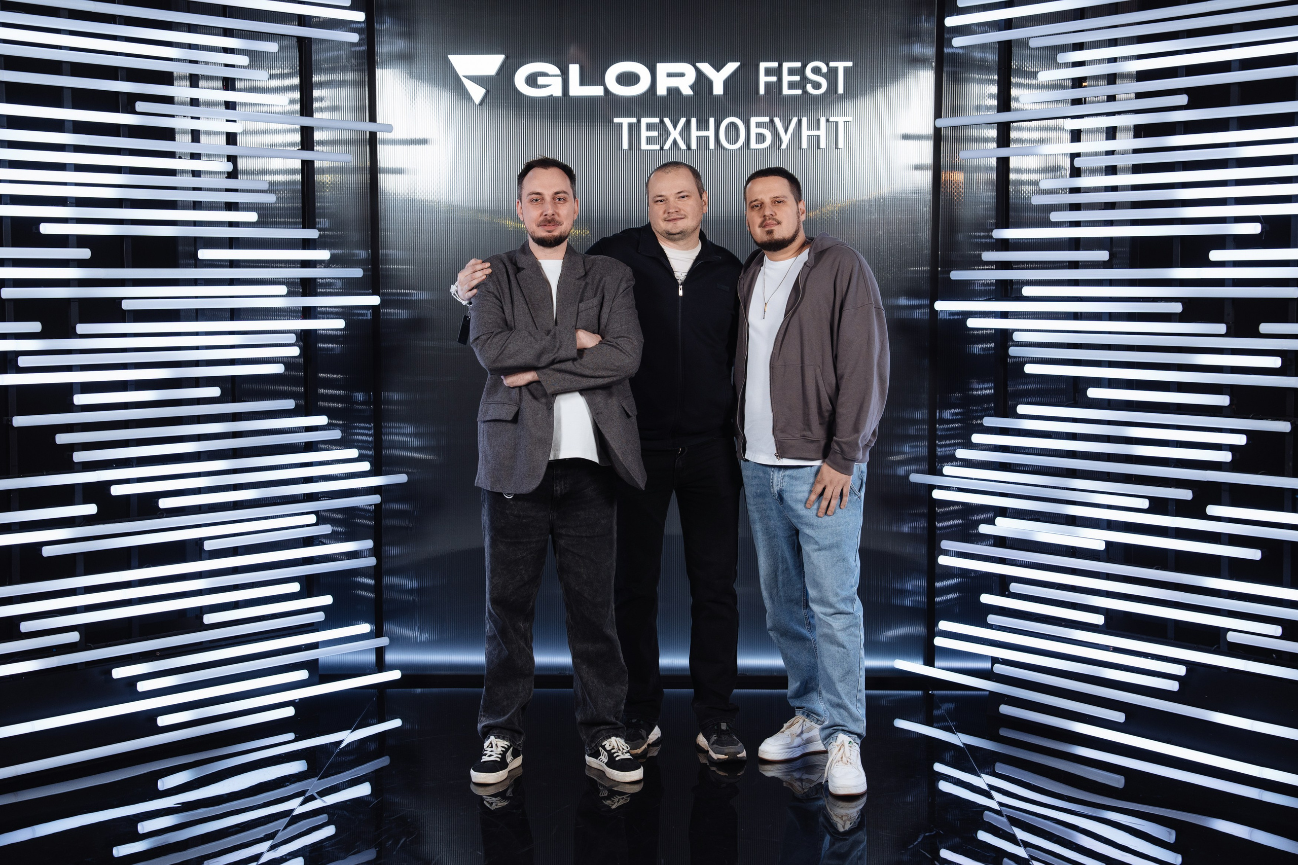 Glory 2025. Рекламный фотограф Москва — рекламная и бренд-съёмка | Polyakov