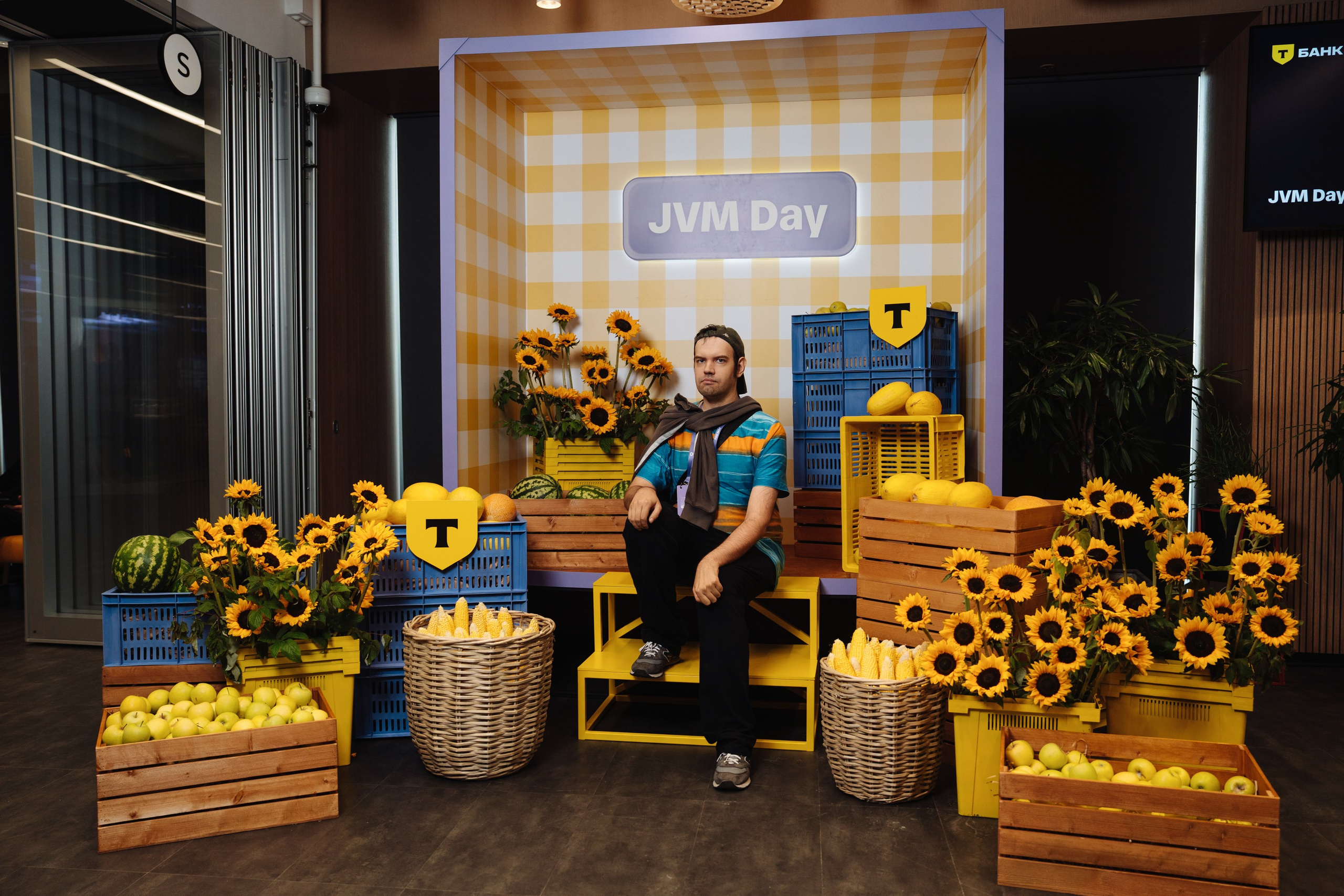 JVM Day 2025. Рекламный фотограф Москва — рекламная и бренд-съёмка | Polyakov