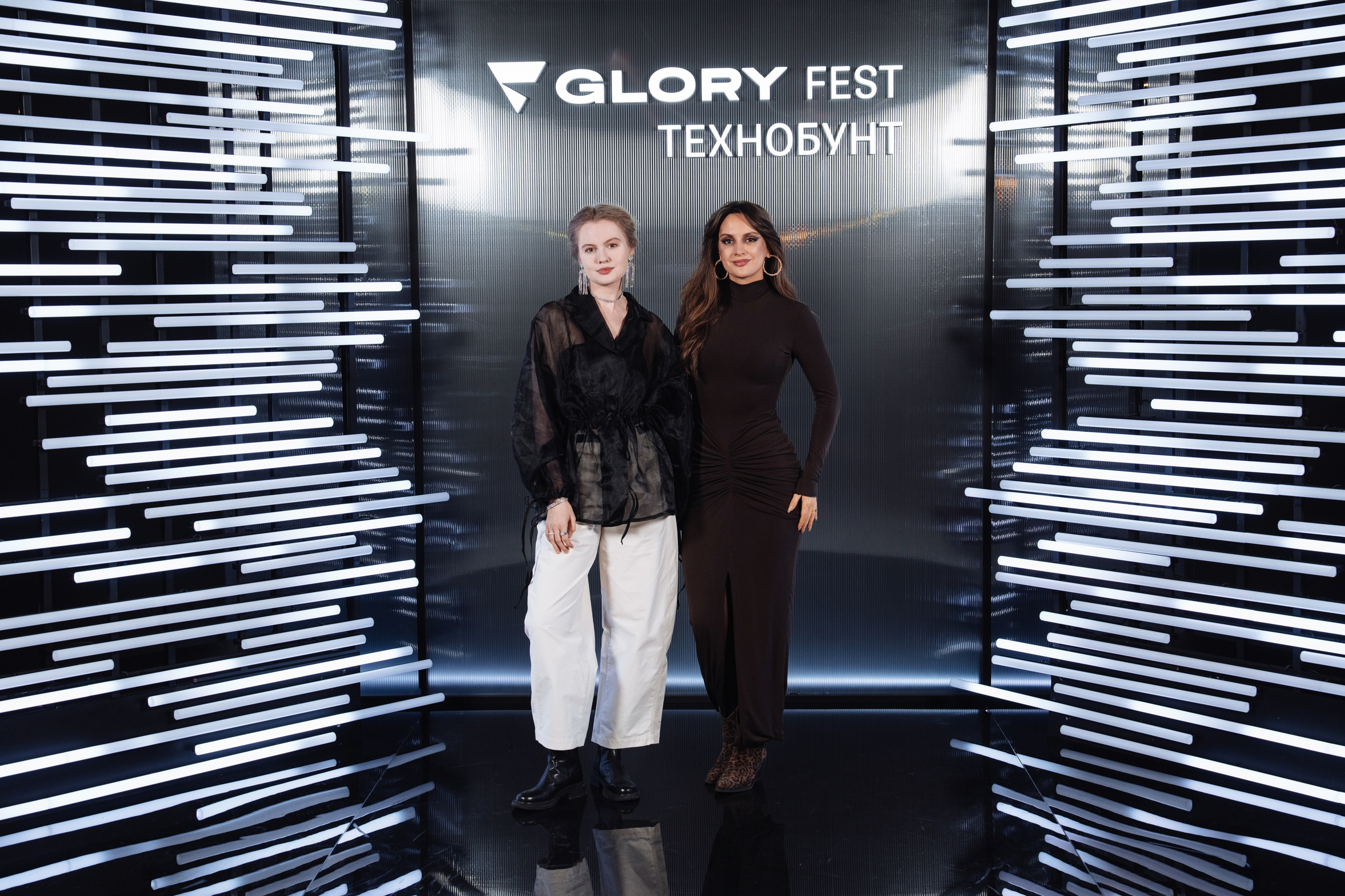Glory 2025. Рекламный фотограф Москва — рекламная и бренд-съёмка | Polyakov