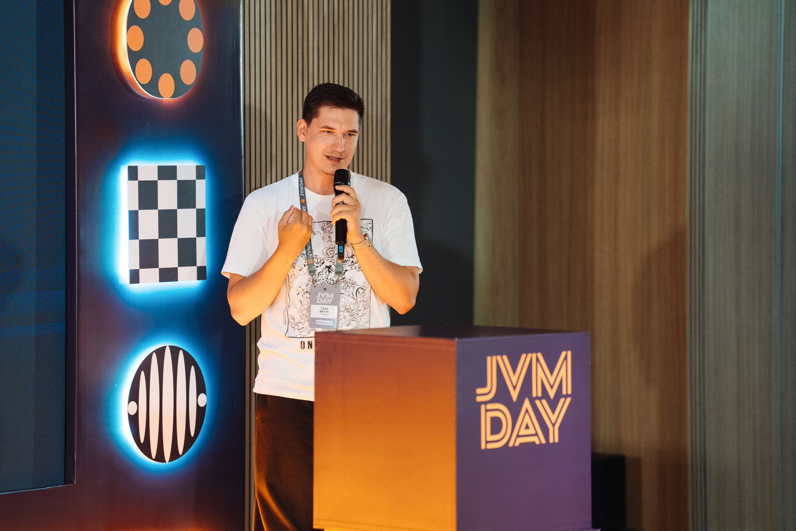 JVM DAY 2026. Рекламный фотограф Москва — рекламная и бренд-съёмка | Polyakov