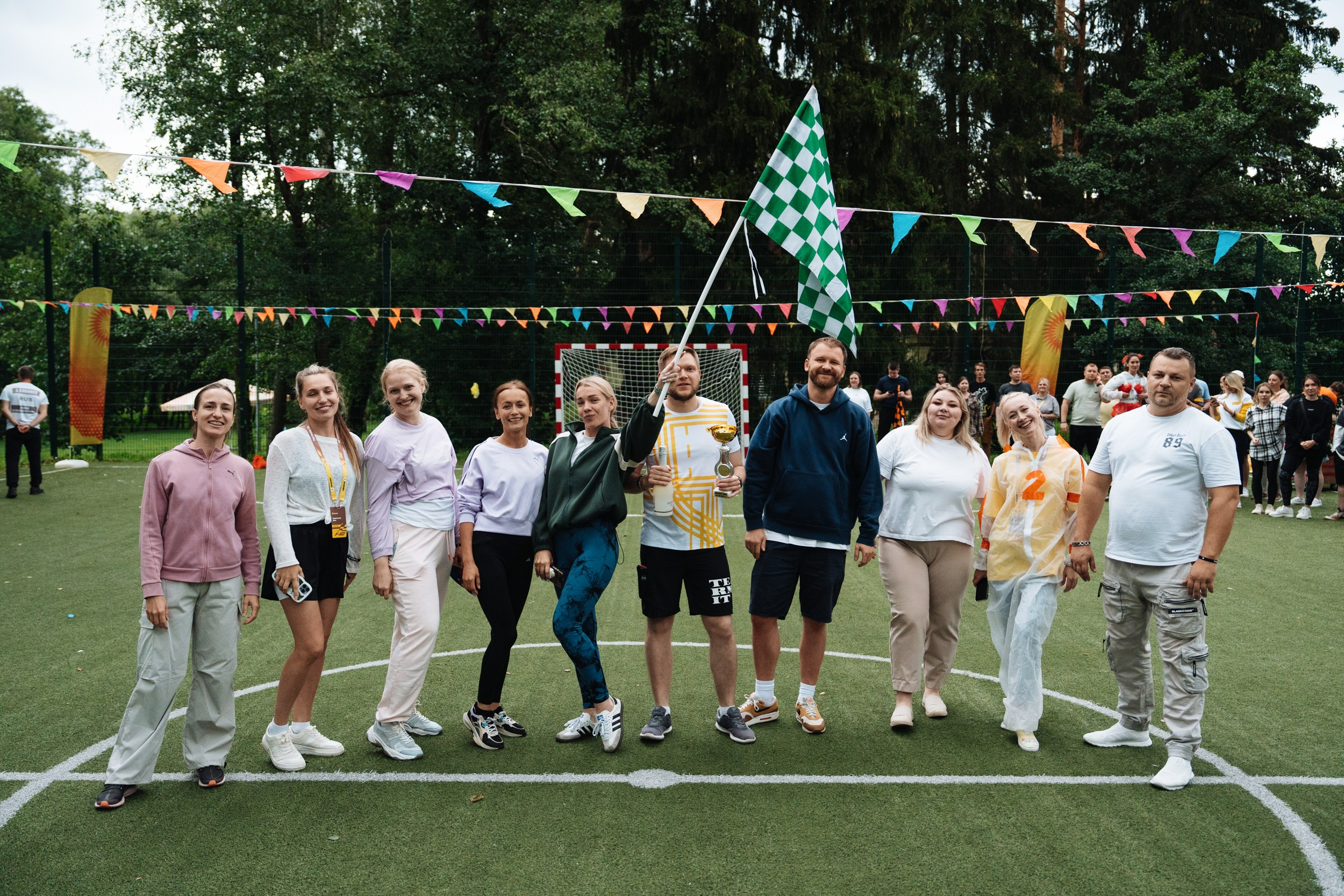 Summer corporate. Рекламный фотограф Москва — рекламная и бренд-съёмка | Polyakov