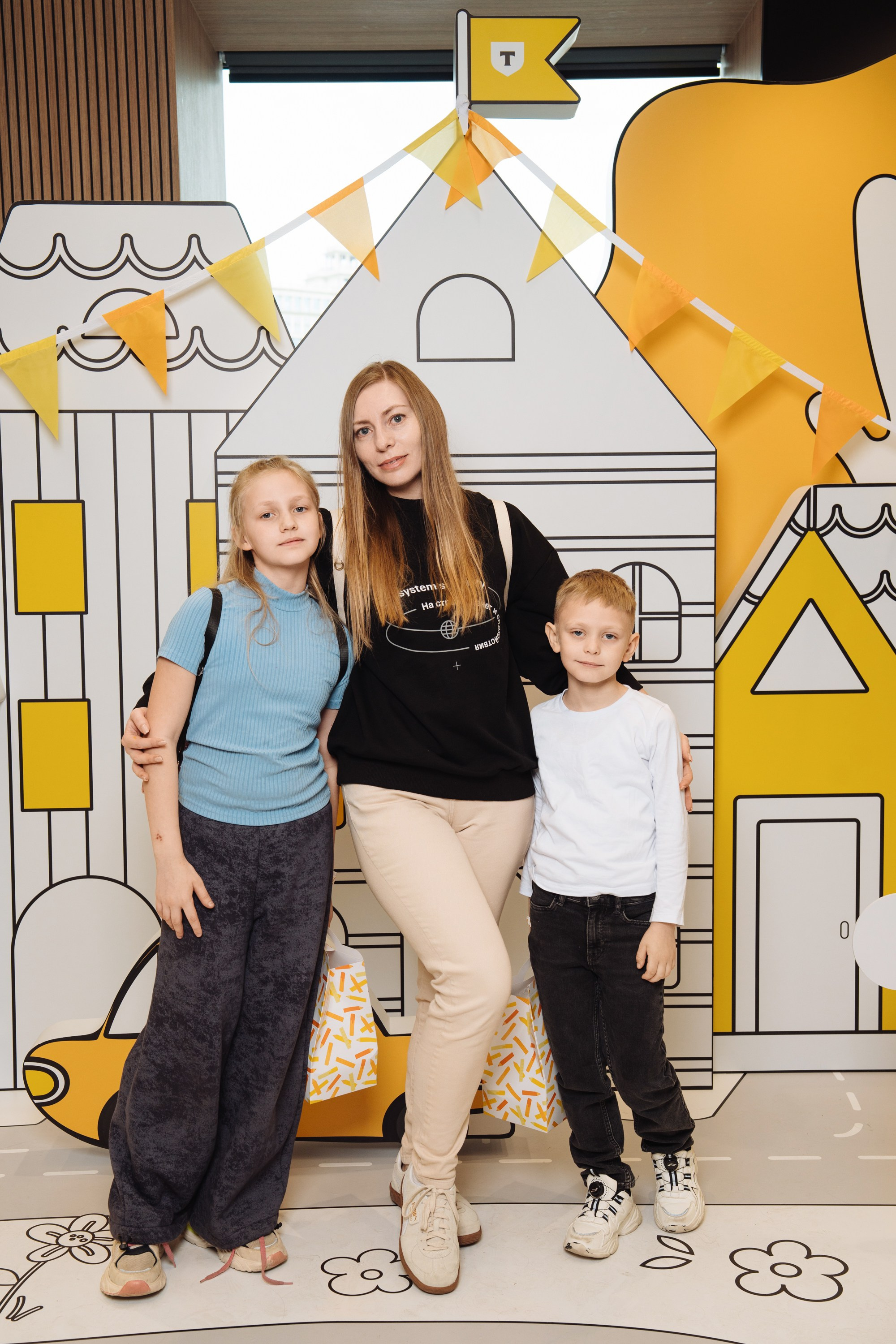 Kids Day 2026. Рекламный фотограф Москва — рекламная и бренд-съёмка | Polyakov