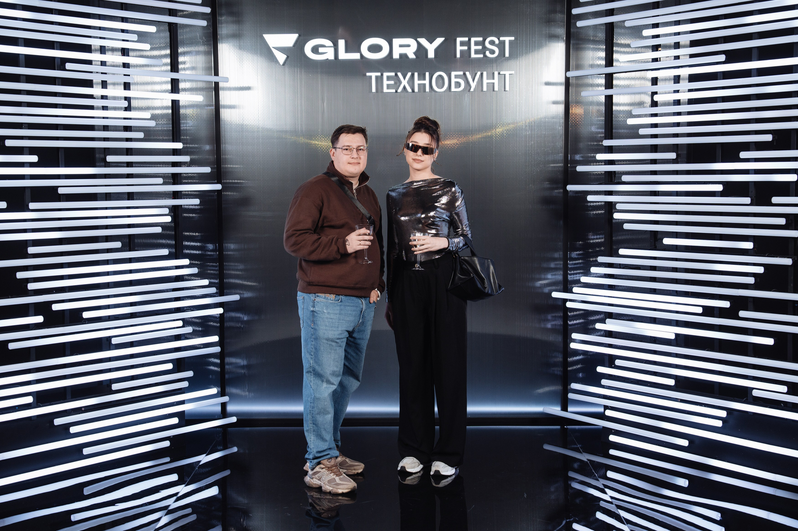Glory 2025. Рекламный фотограф Москва — рекламная и бренд-съёмка | Polyakov