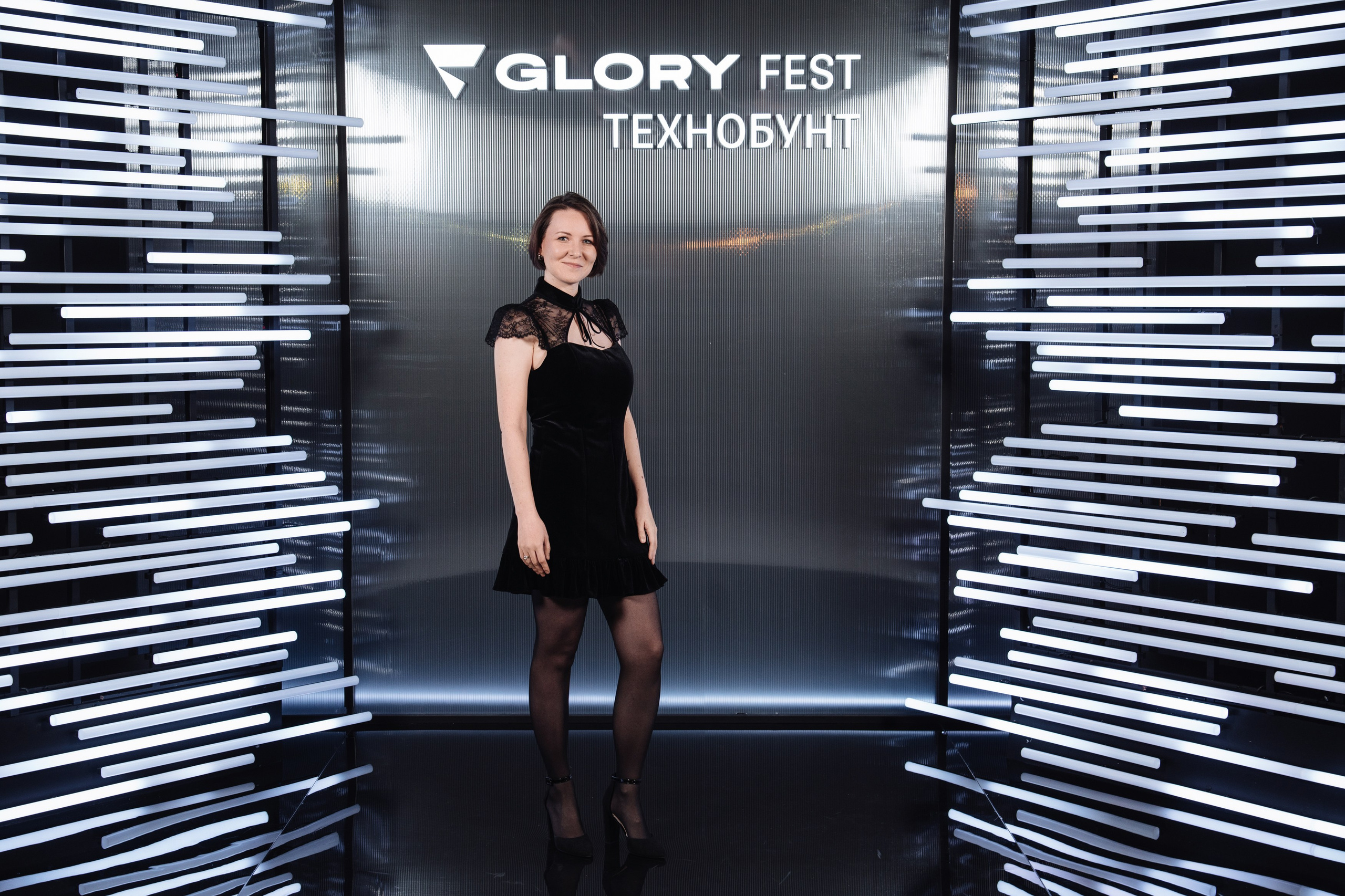 Glory 2025. Рекламный фотограф Москва — рекламная и бренд-съёмка | Polyakov