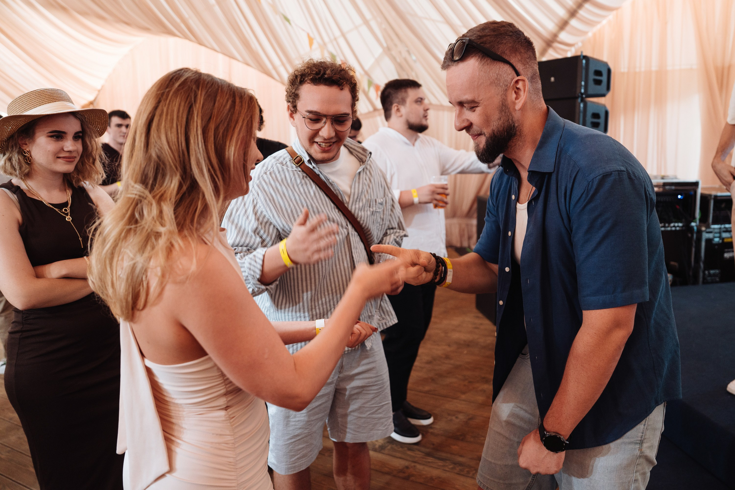 Summer corporate. Рекламный фотограф Москва — рекламная и бренд-съёмка | Polyakov