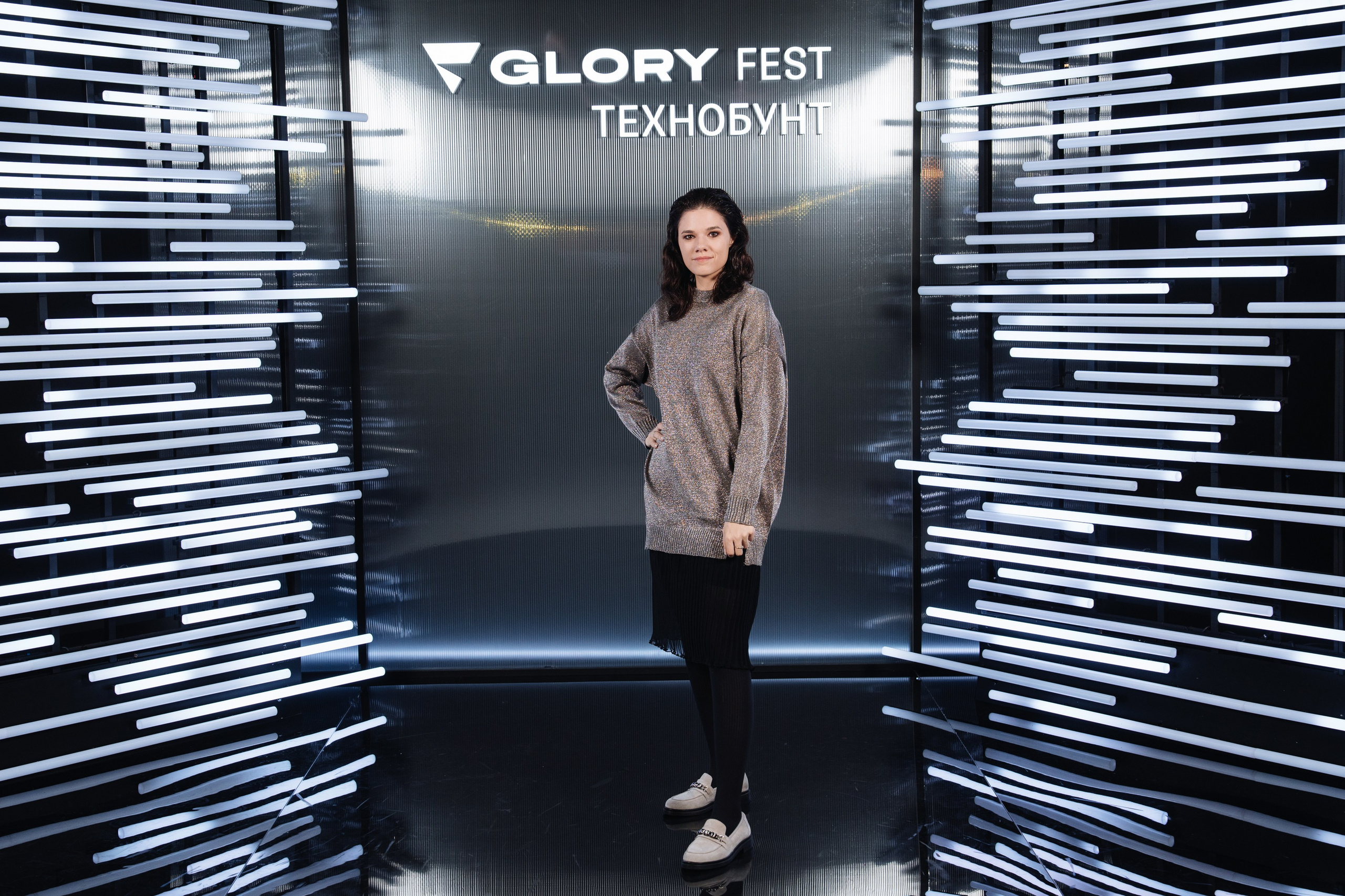 Glory 2025. Рекламный фотограф Москва — рекламная и бренд-съёмка | Polyakov