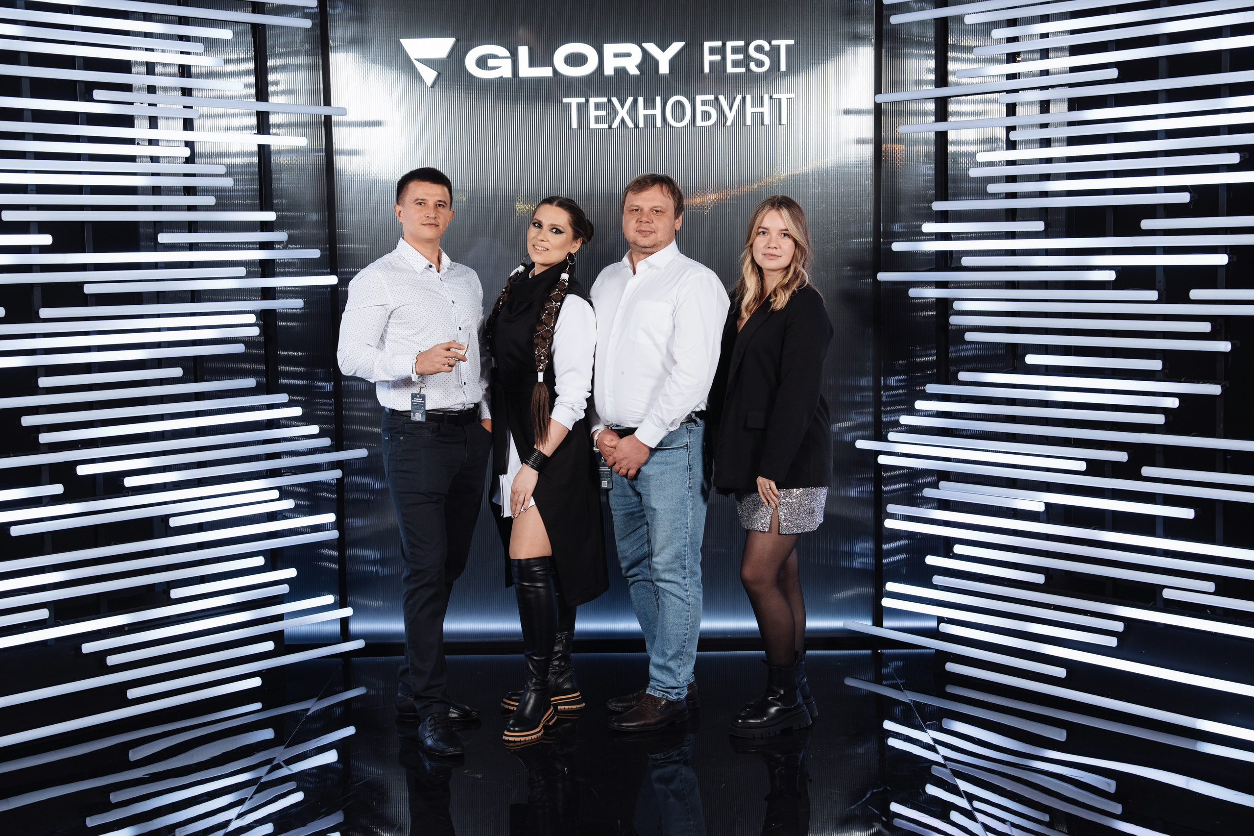 Glory 2025. Рекламный фотограф Москва — рекламная и бренд-съёмка | Polyakov