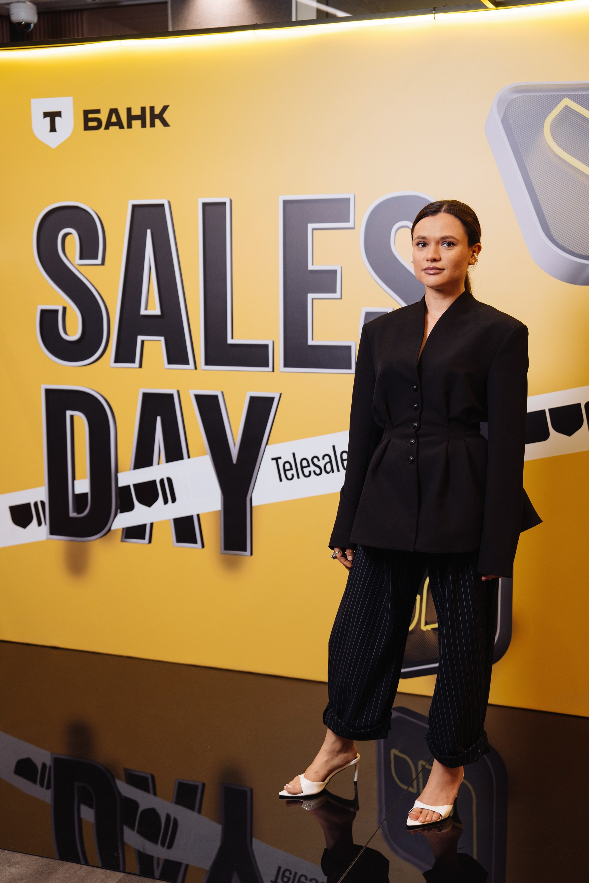 Sales day 2025. Рекламный фотограф Москва — рекламная и бренд-съёмка | Polyakov