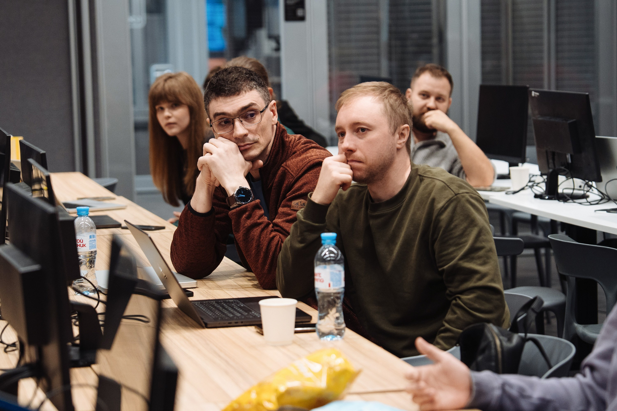 B2B Tech Day. Рекламный фотограф Москва — рекламная и бренд-съёмка | Polyakov