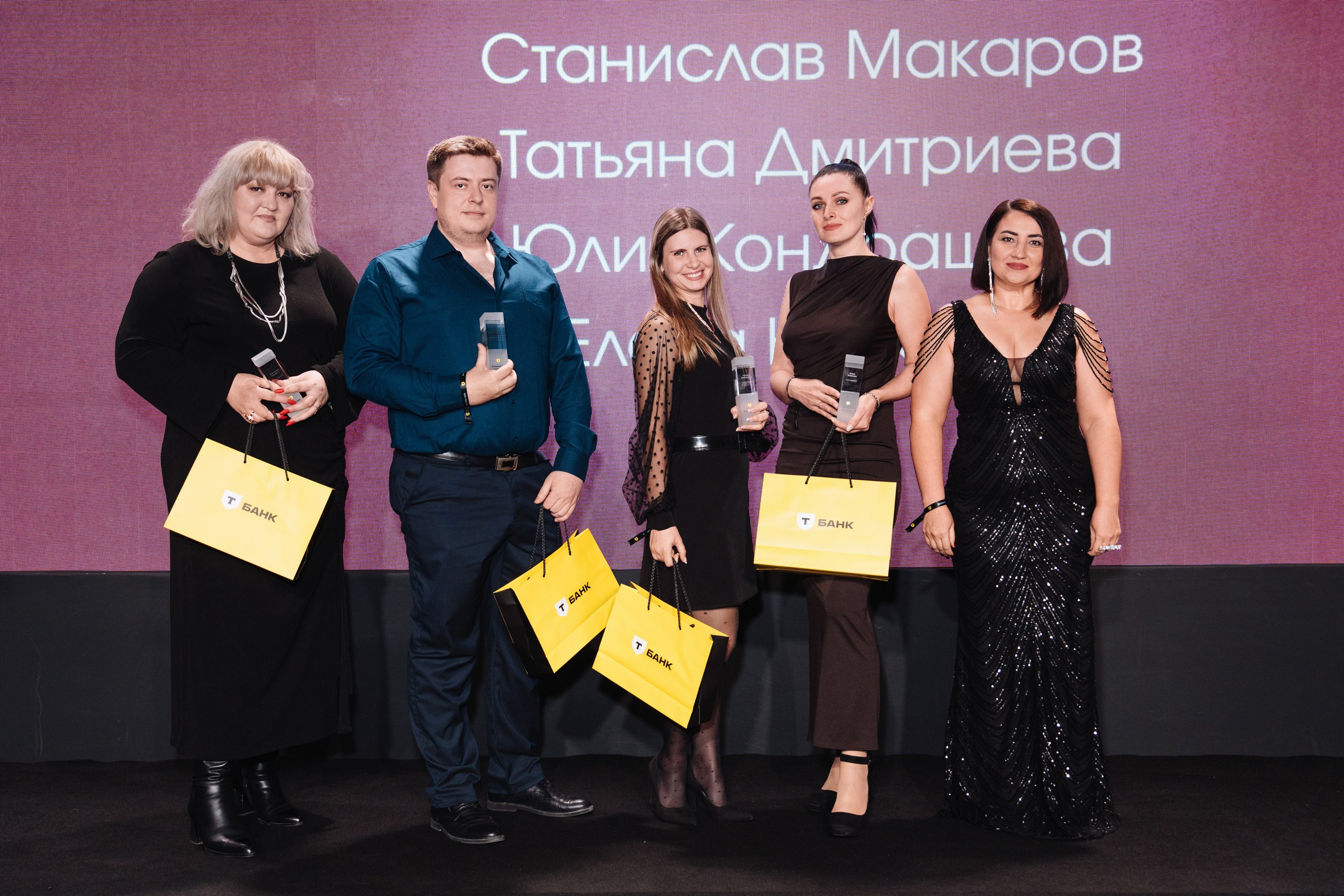 Best Seller. Рекламный фотограф Москва — рекламная и бренд-съёмка | Polyakov