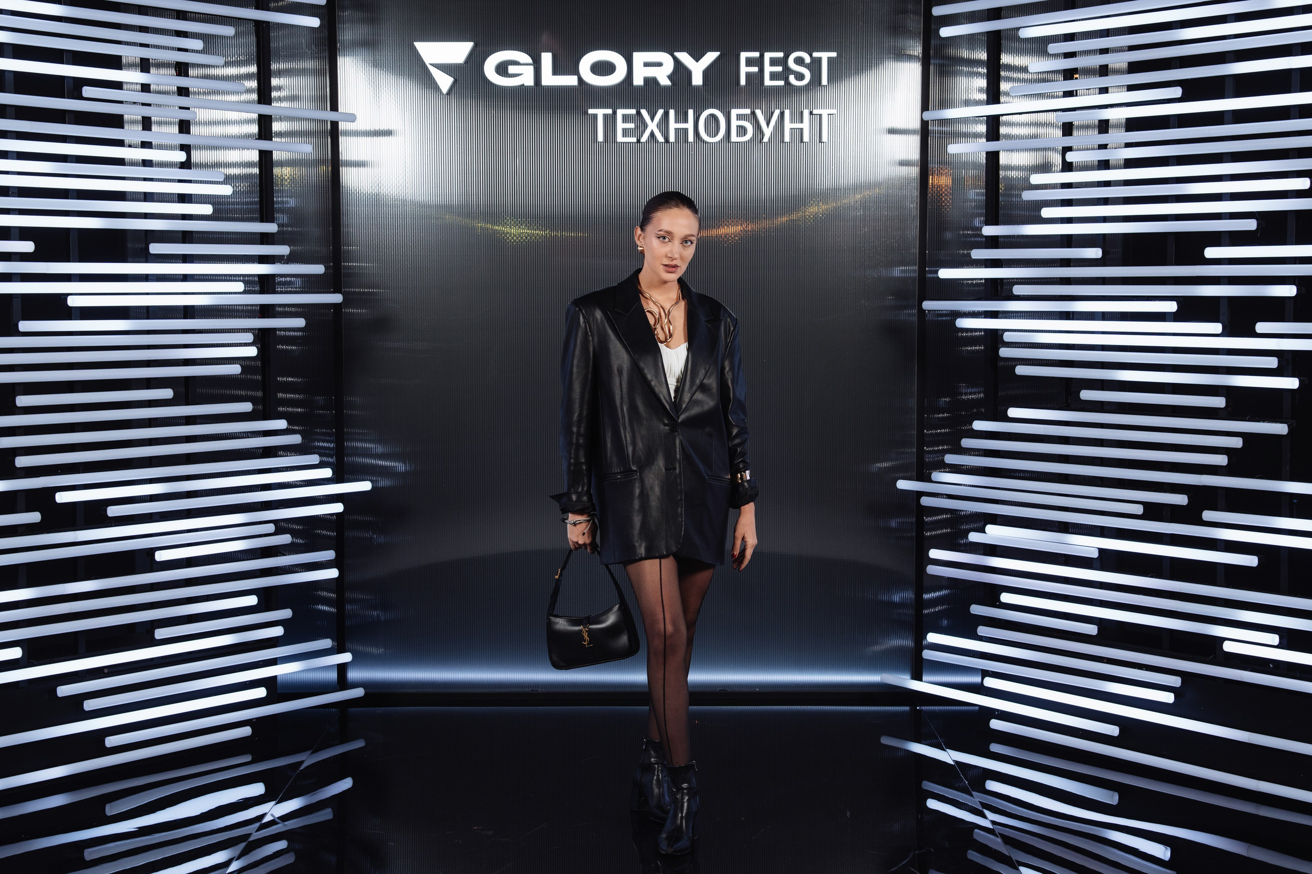 Glory 2025. Рекламный фотограф Москва — рекламная и бренд-съёмка | Polyakov