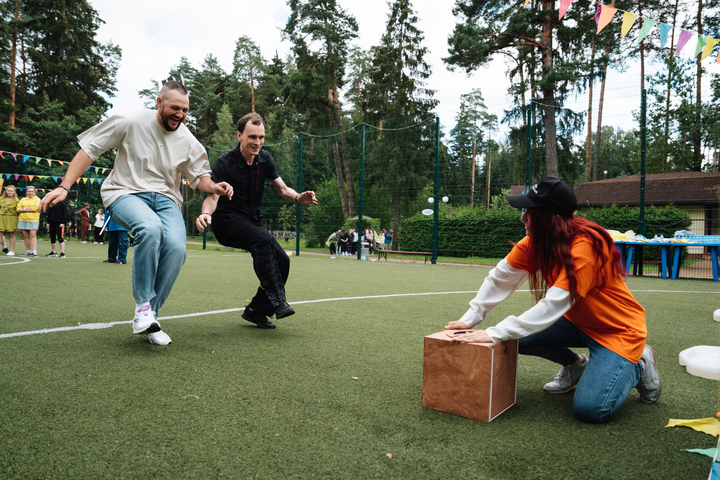 Summer corporate. Рекламный фотограф Москва — рекламная и бренд-съёмка | Polyakov