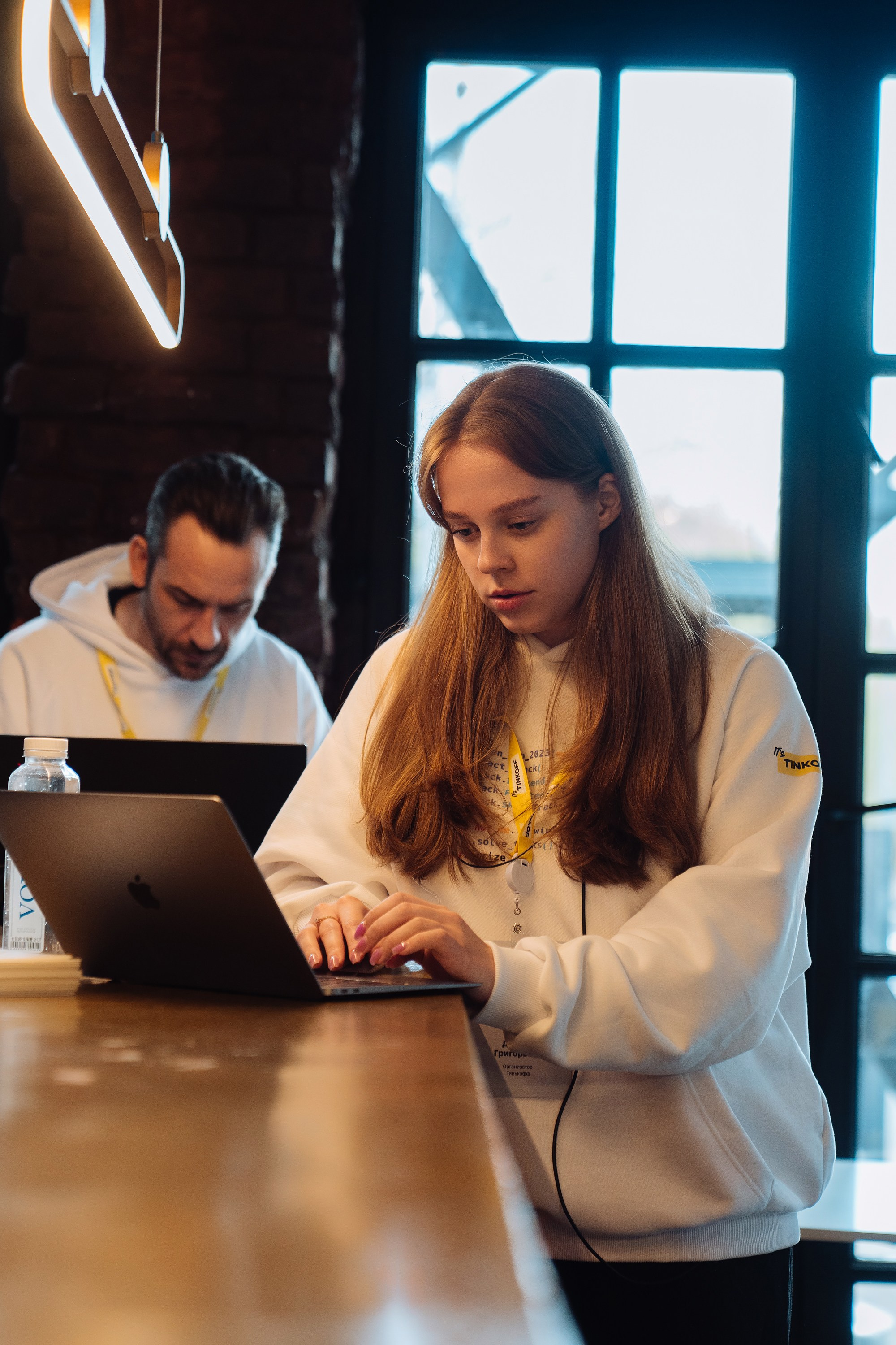 Tinkoff Solution Club. Рекламный фотограф Москва — рекламная и бренд-съёмка | Polyakov
