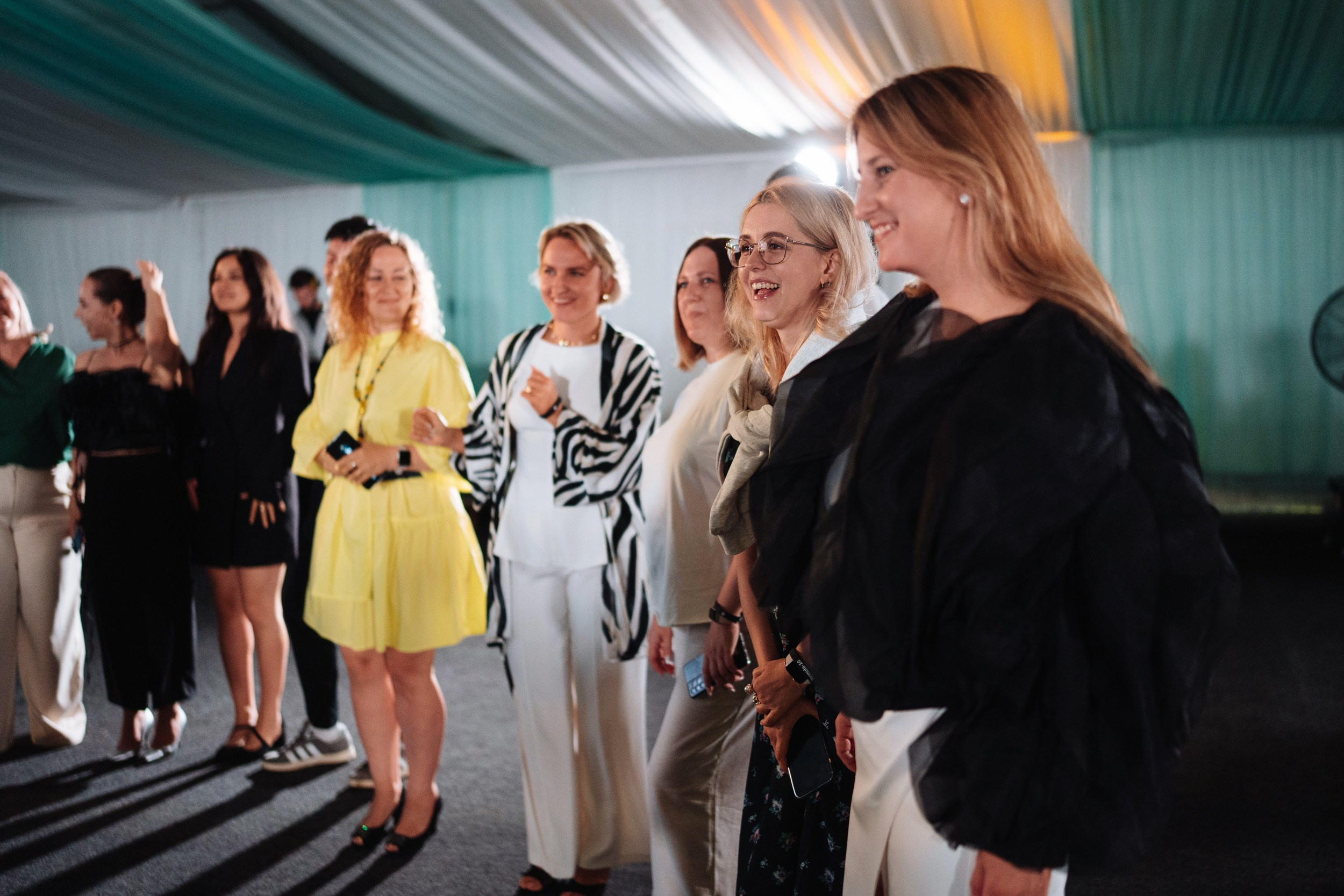 Summer corporate. Рекламный фотограф Москва — рекламная и бренд-съёмка | Polyakov