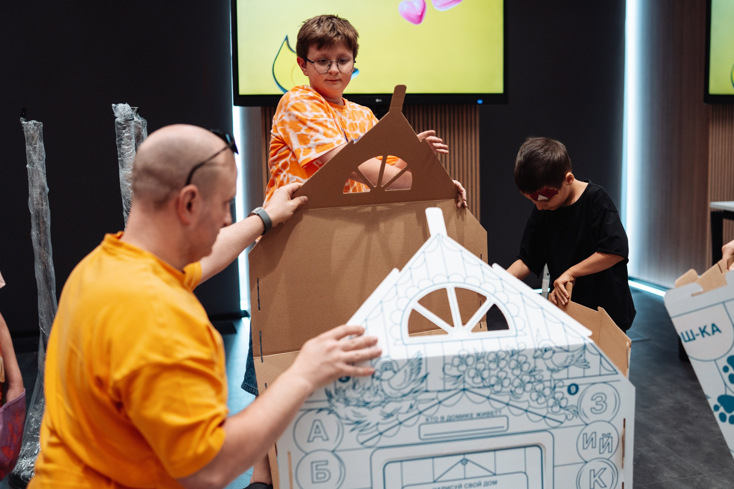 Kids day 2025. Рекламный фотограф Москва — рекламная и бренд-съёмка | Polyakov