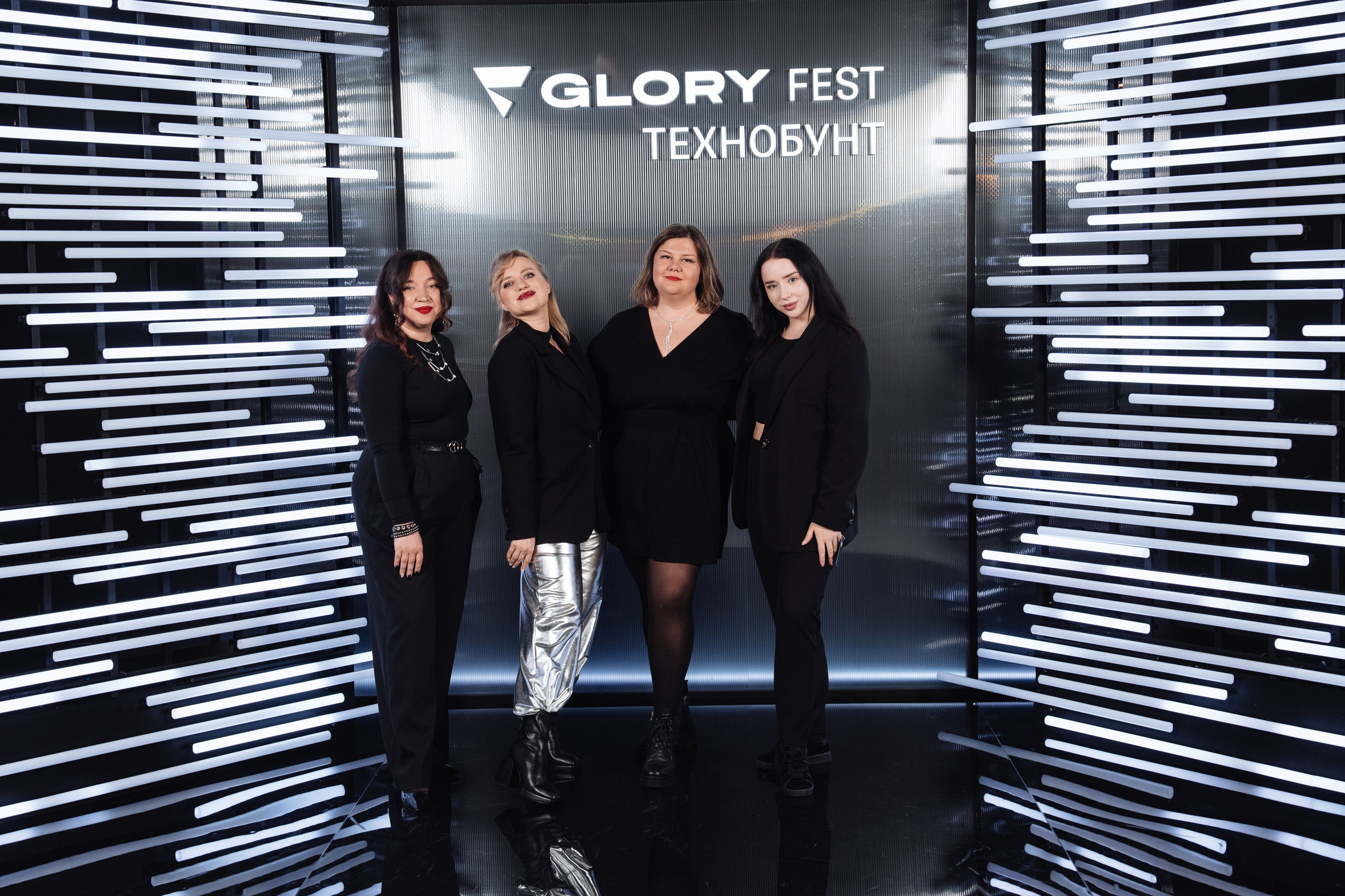Glory 2025. Рекламный фотограф Москва — рекламная и бренд-съёмка | Polyakov
