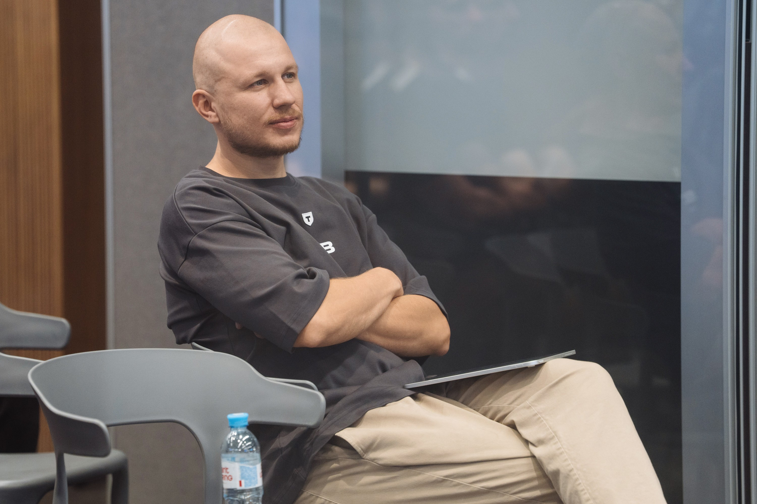 B2B Tech Day. Рекламный фотограф Москва — рекламная и бренд-съёмка | Polyakov