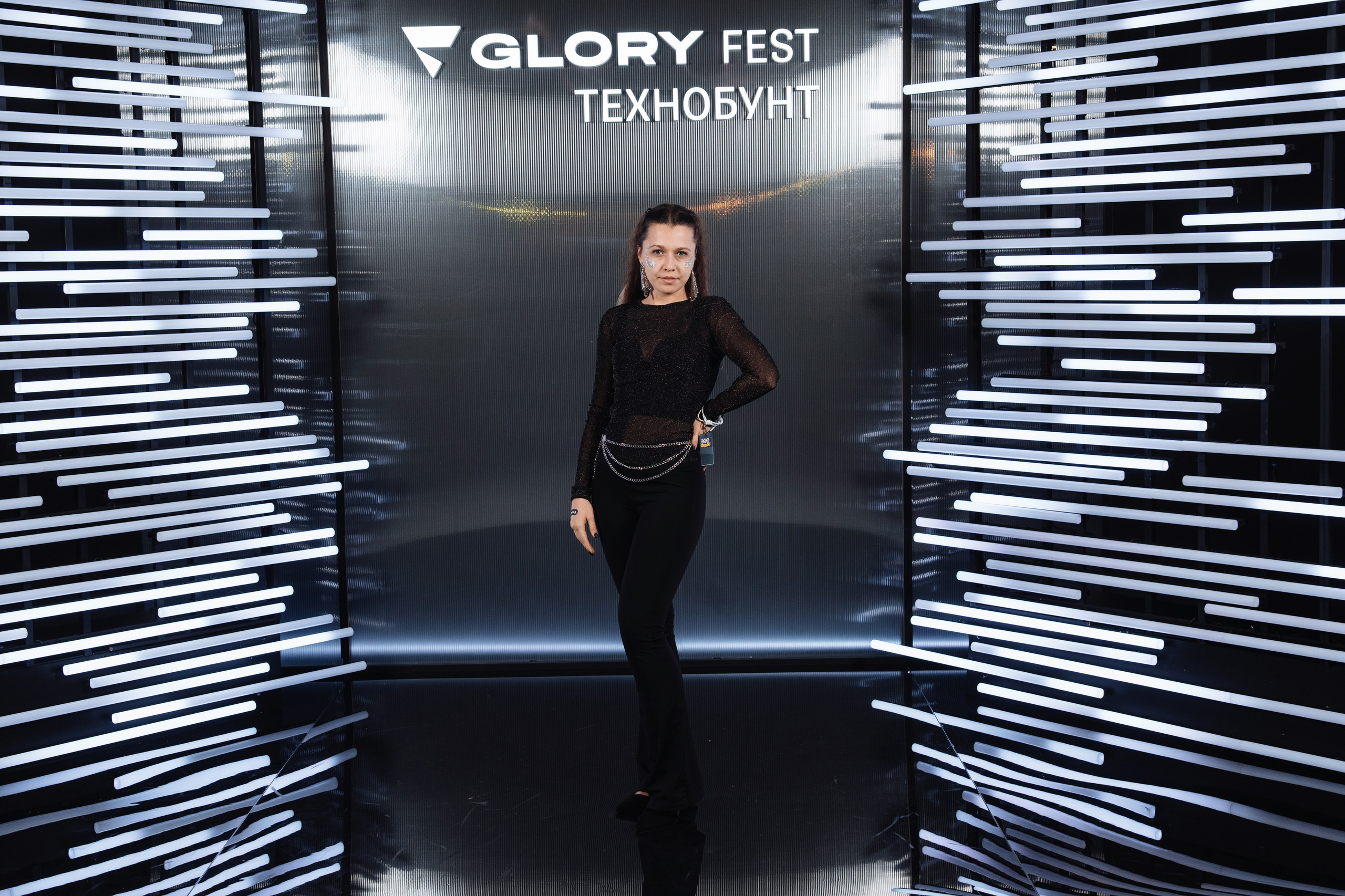Glory 2025. Рекламный фотограф Москва — рекламная и бренд-съёмка | Polyakov