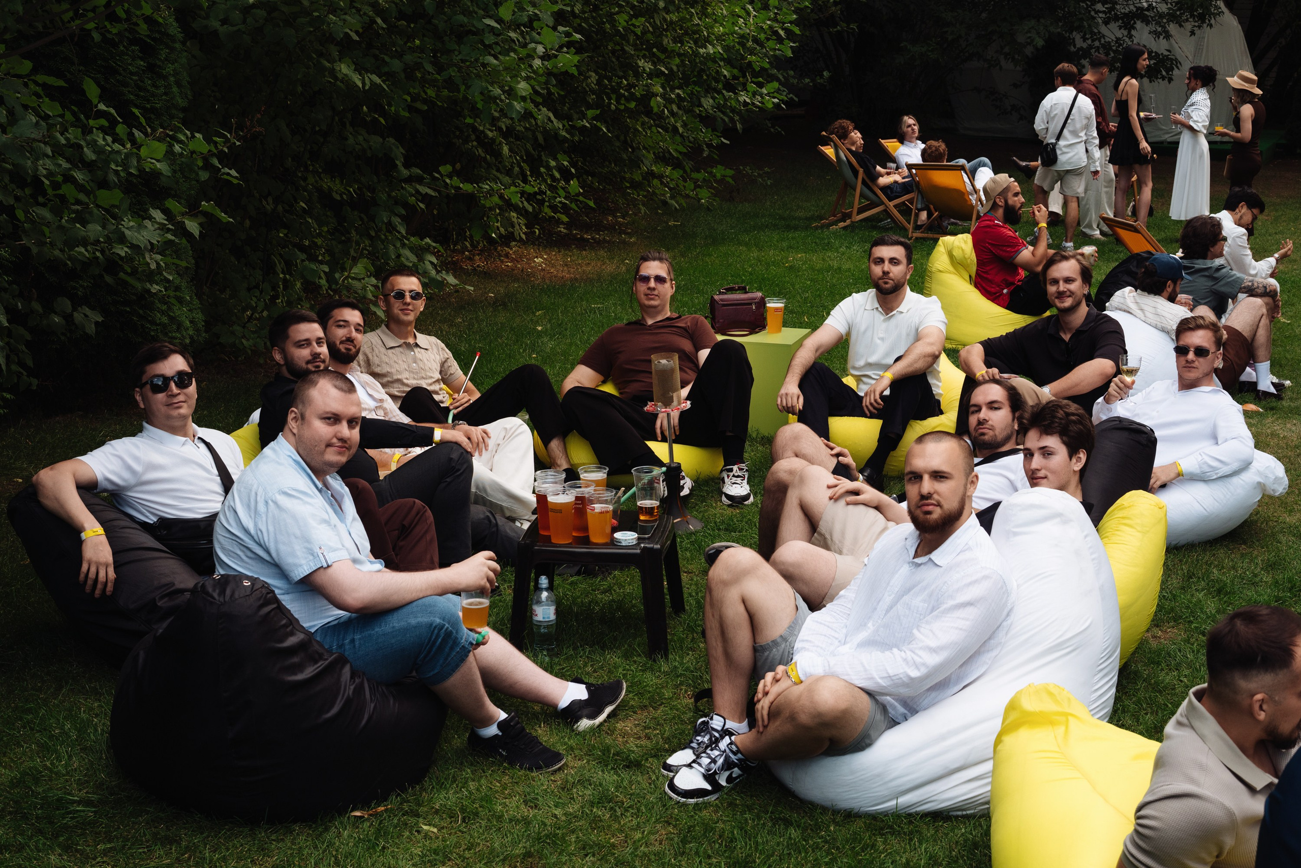 Summer corporate. Рекламный фотограф Москва — рекламная и бренд-съёмка | Polyakov