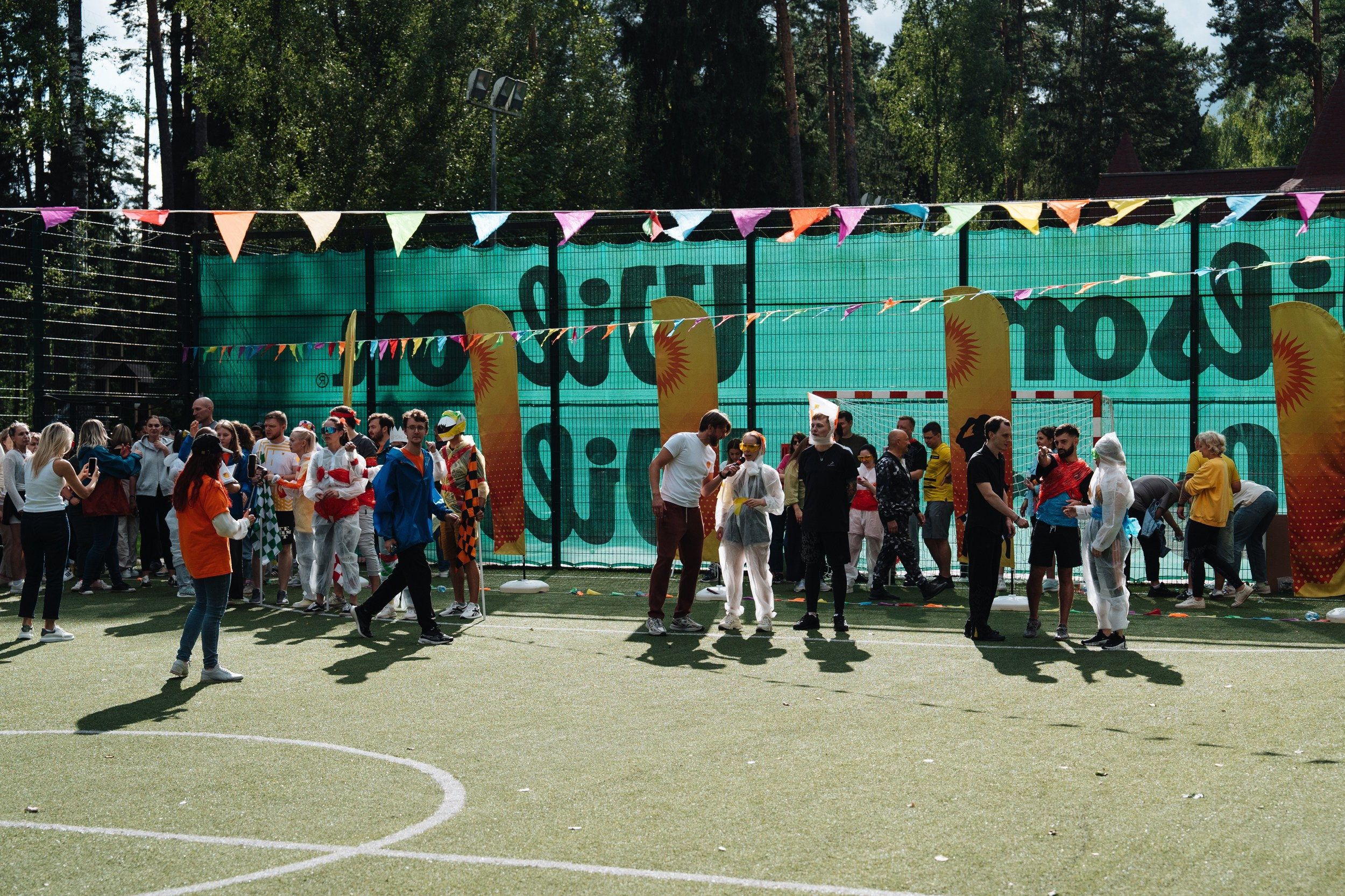 Summer corporate. Рекламный фотограф Москва — рекламная и бренд-съёмка | Polyakov