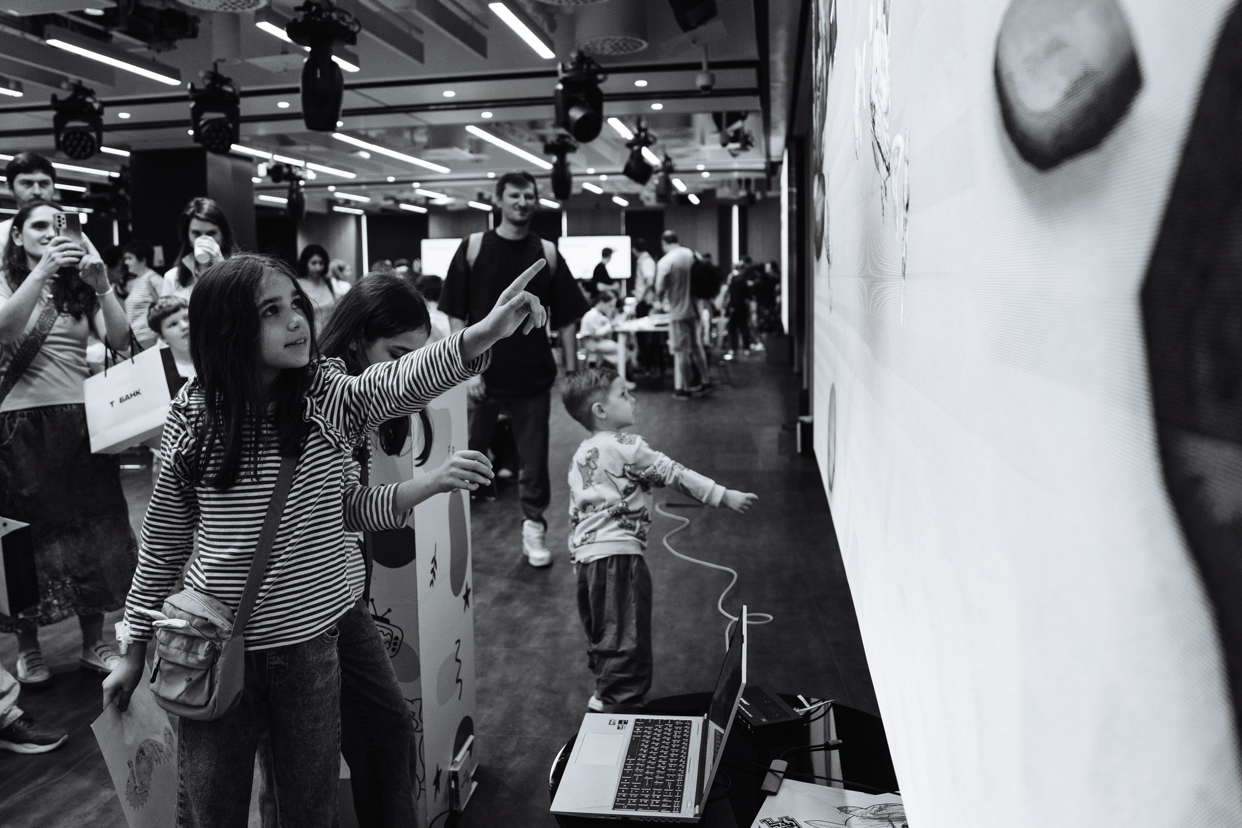 Kids day 2025. Рекламный фотограф Москва — рекламная и бренд-съёмка | Polyakov