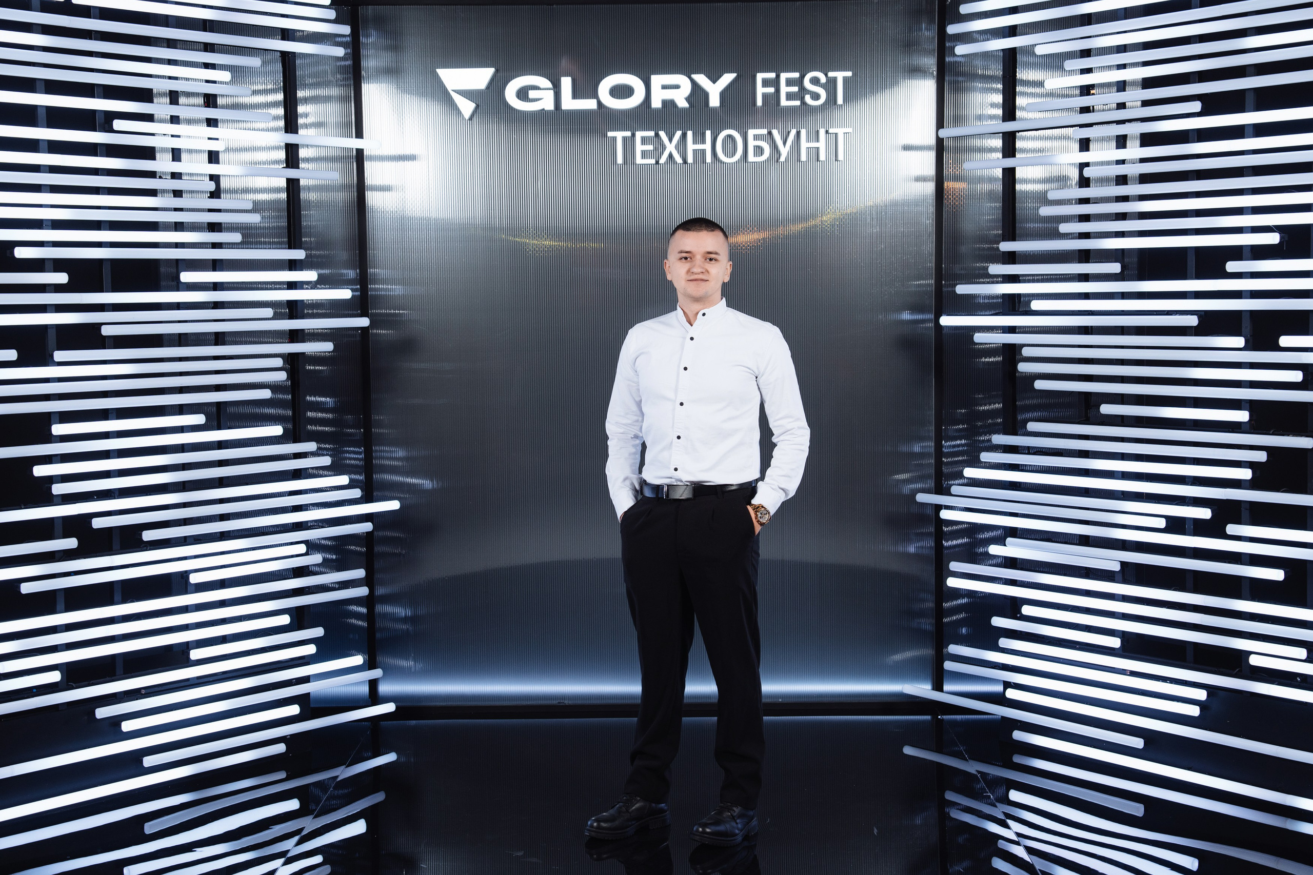 Glory 2025. Рекламный фотограф Москва — рекламная и бренд-съёмка | Polyakov