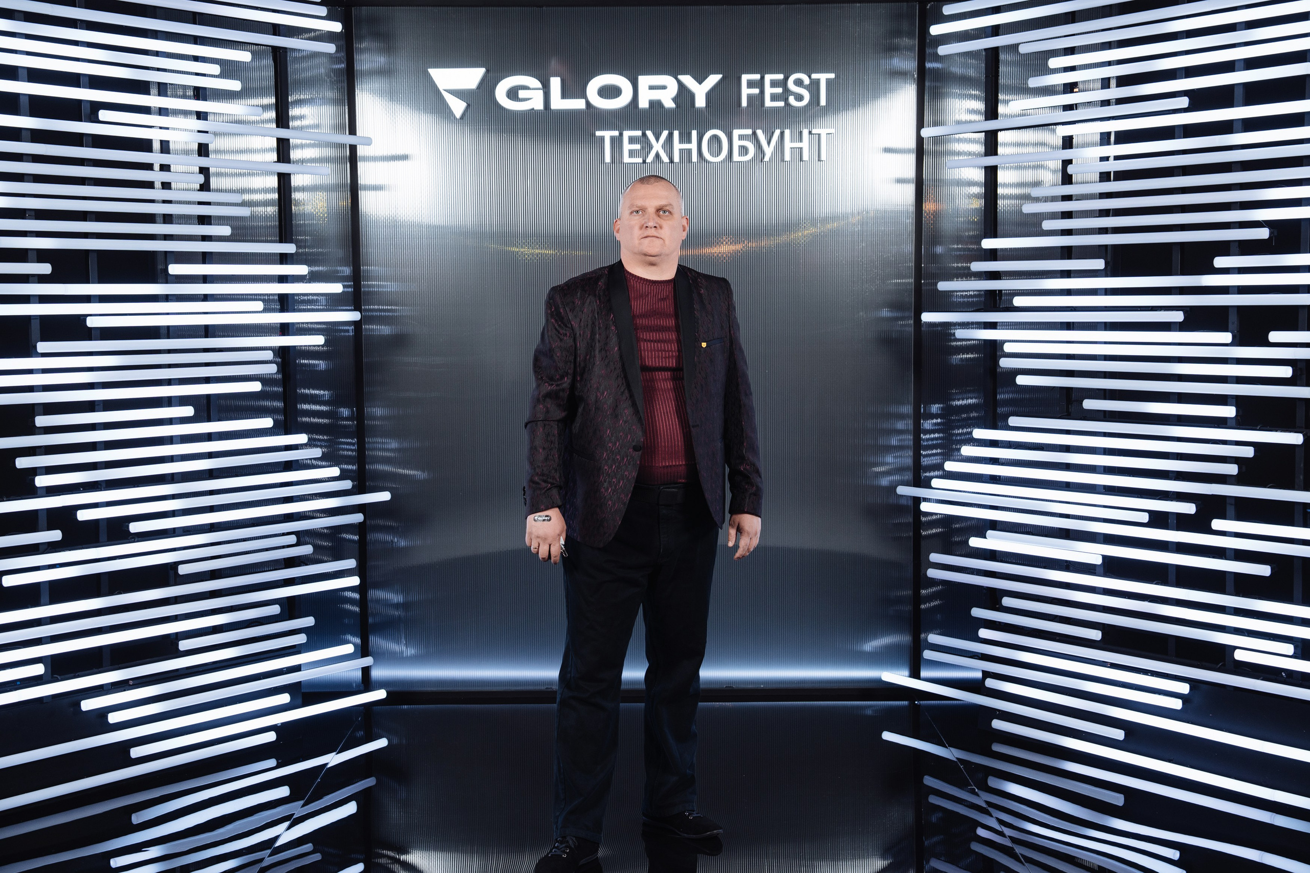 Glory 2025. Рекламный фотограф Москва — рекламная и бренд-съёмка | Polyakov