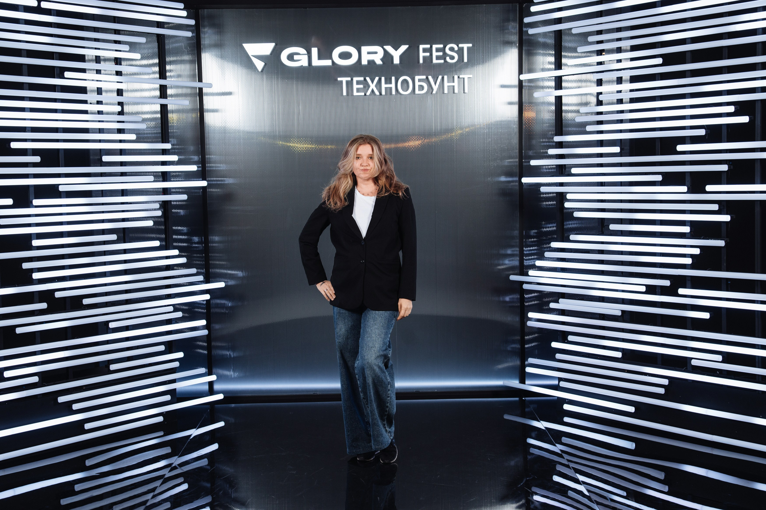 Glory 2025. Рекламный фотограф Москва — рекламная и бренд-съёмка | Polyakov