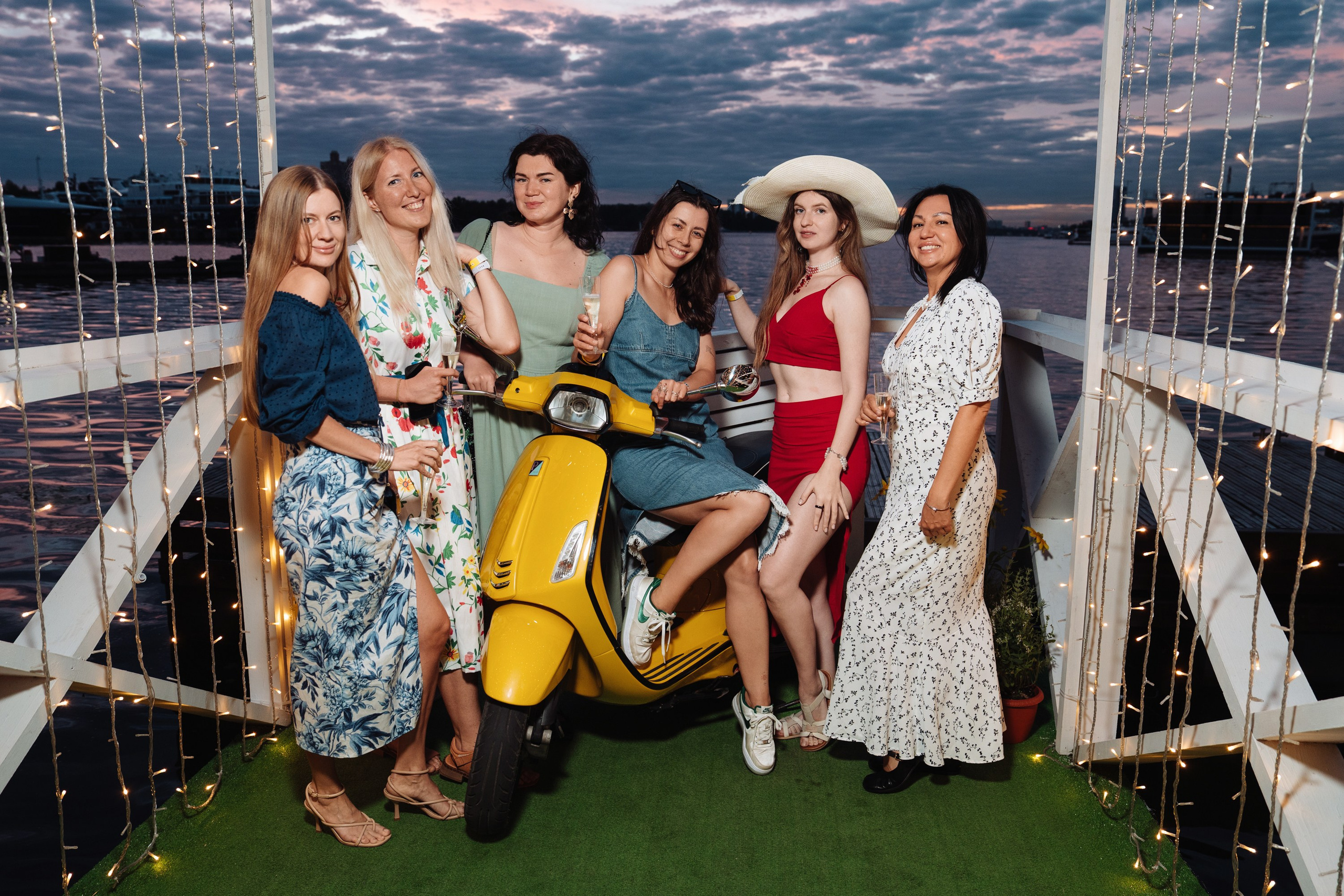 Summer corporate. Рекламный фотограф Москва — рекламная и бренд-съёмка | Polyakov