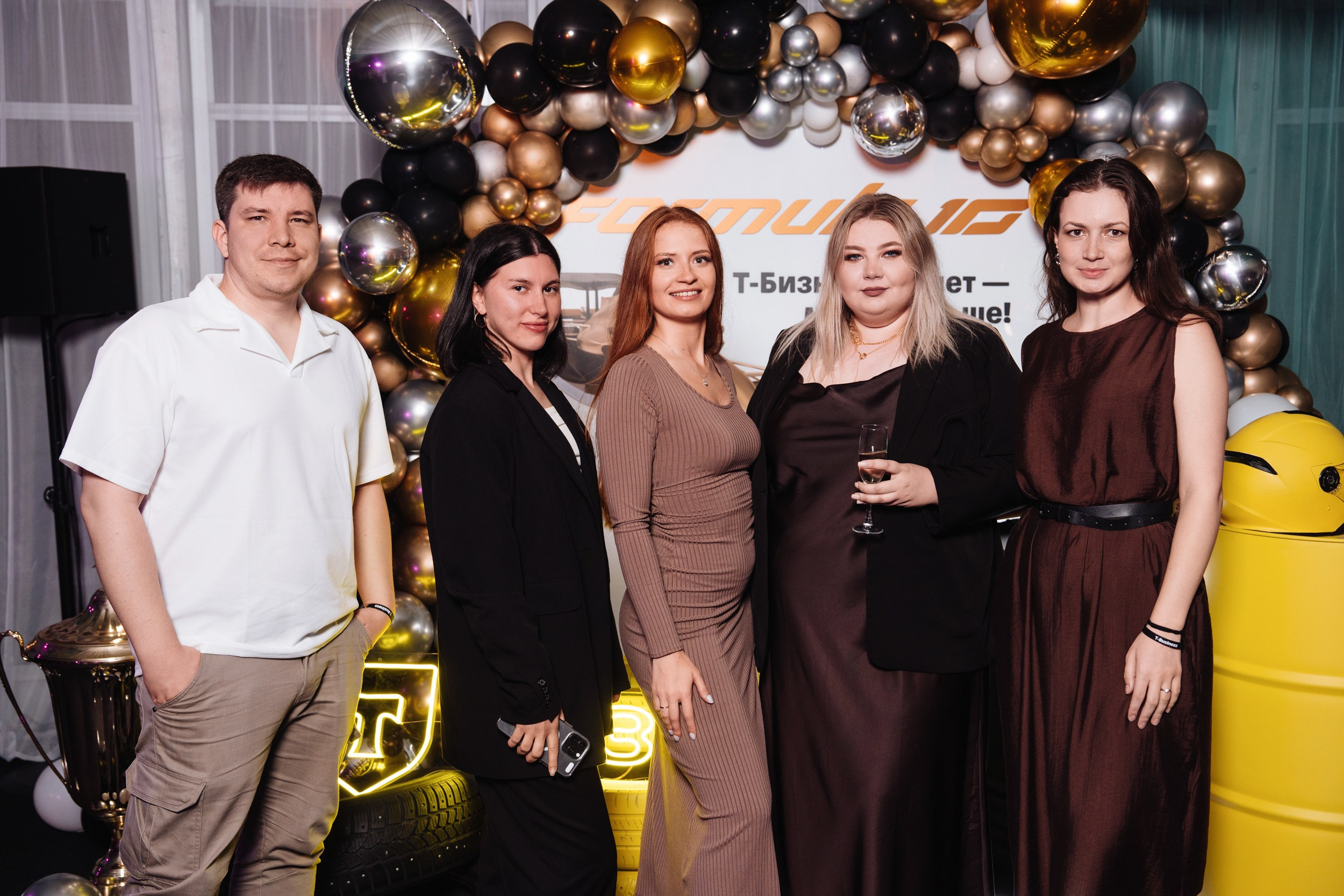 Summer corporate. Рекламный фотограф Москва — рекламная и бренд-съёмка | Polyakov