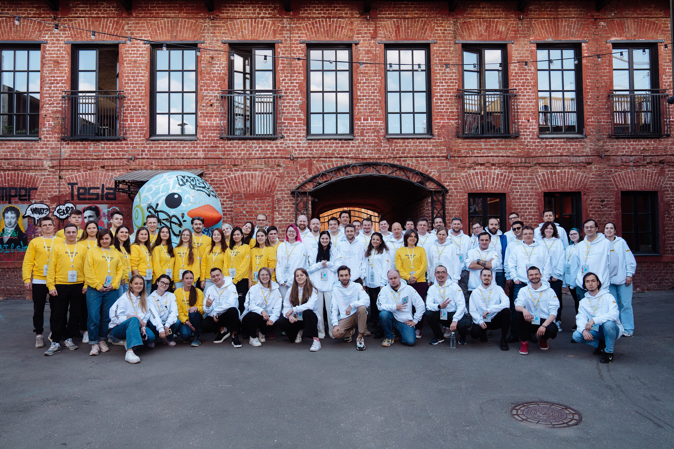 Tinkoff Solution Club. Рекламный фотограф Москва — рекламная и бренд-съёмка | Polyakov